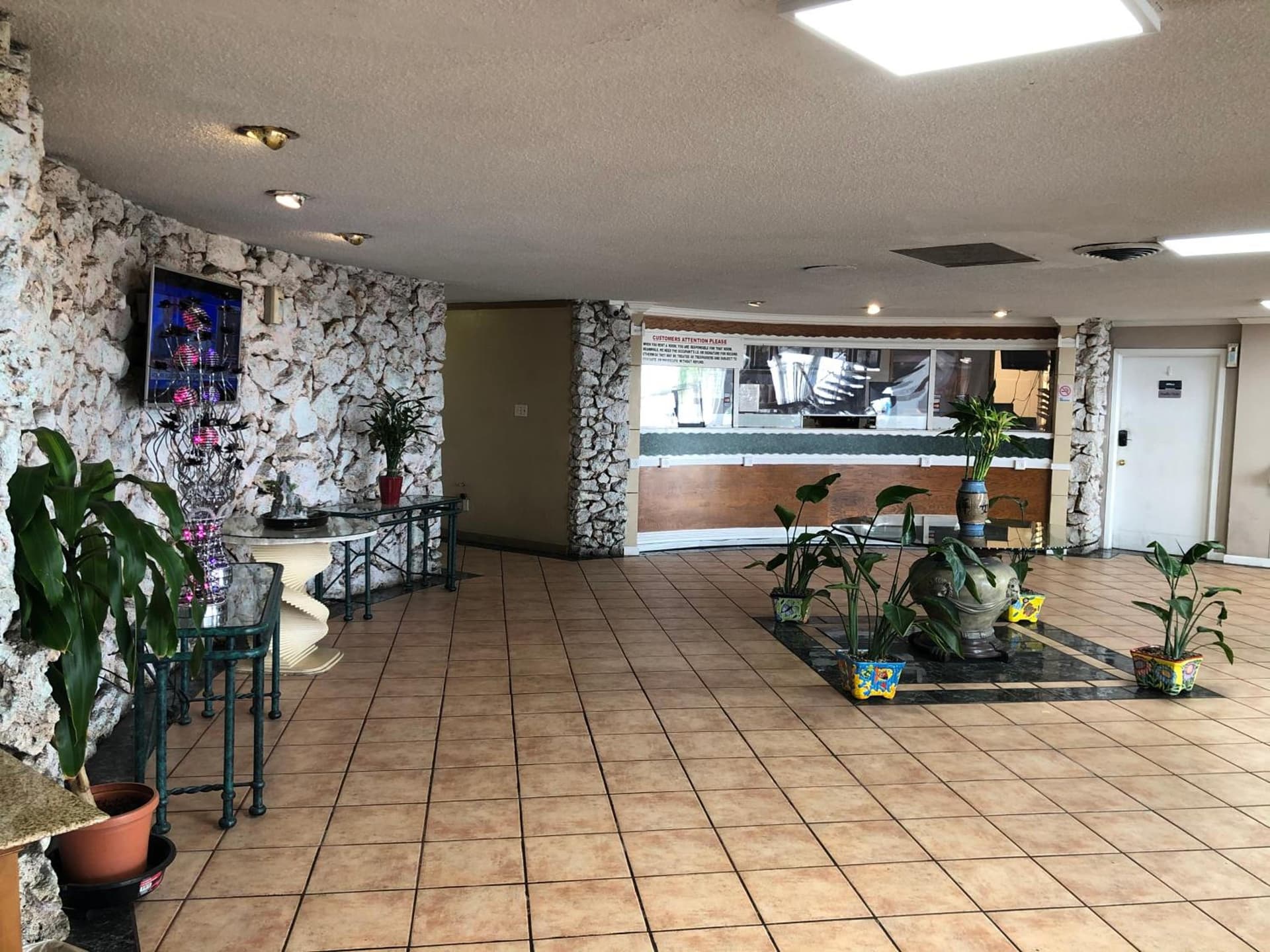 Western Inn property views in Houston, TX — gallery photo 3
