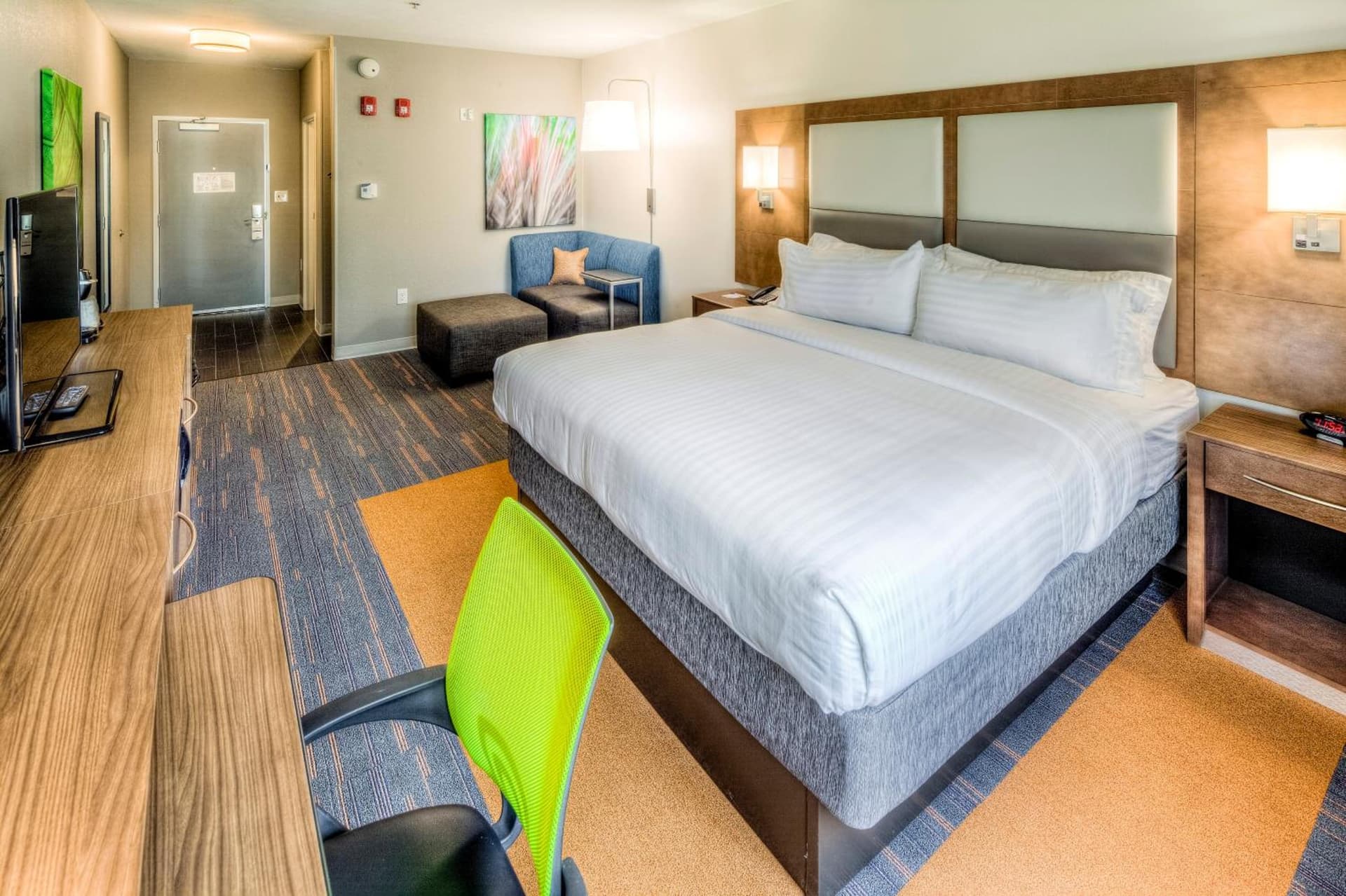 Holiday Inn Express & Suites Cleveland/Westlake by IHG gallery photo in Westlake, OH — image 10