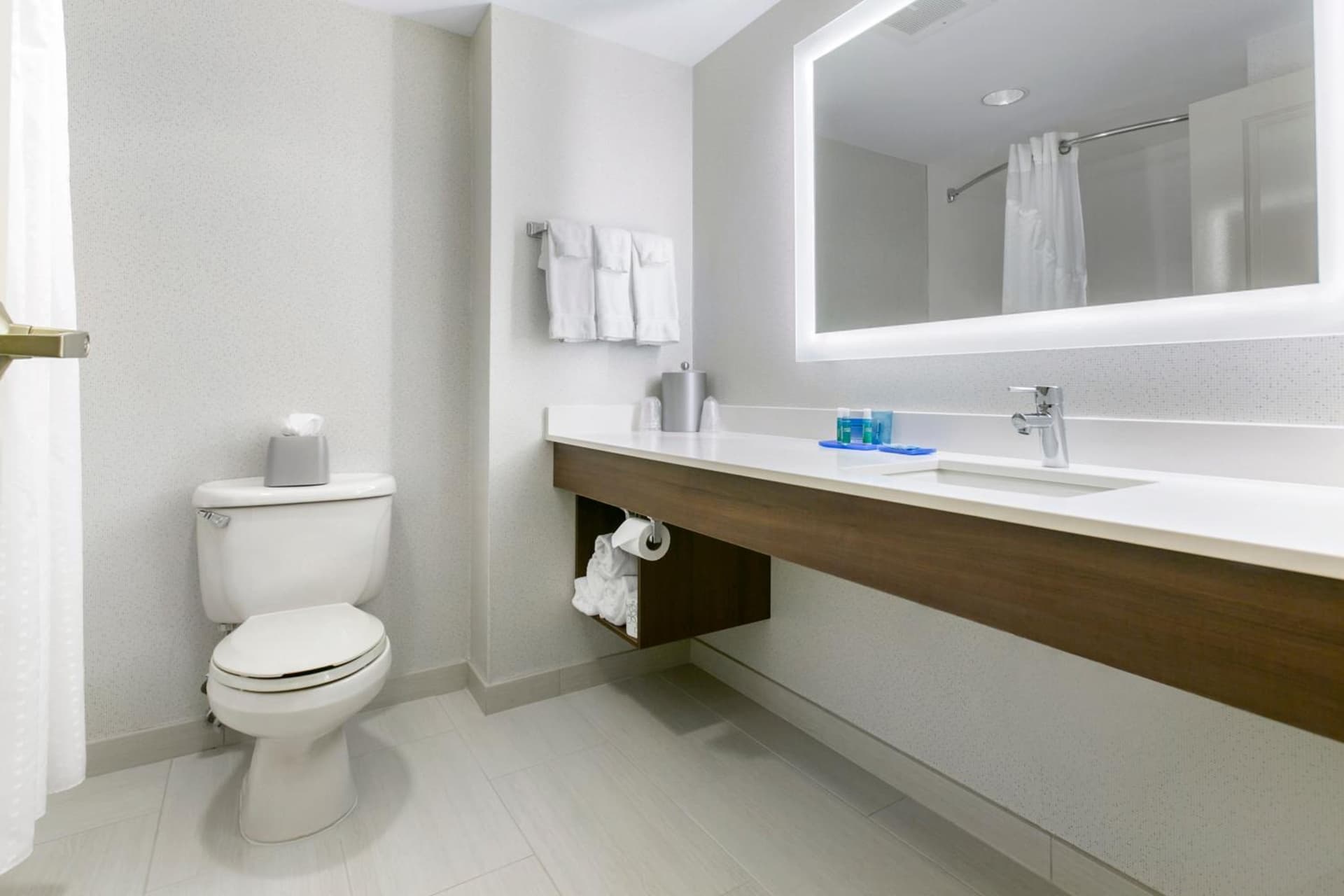 Holiday Inn Express Mount Arlington by IHG gallery photo in Mount Arlington, NJ — image 32