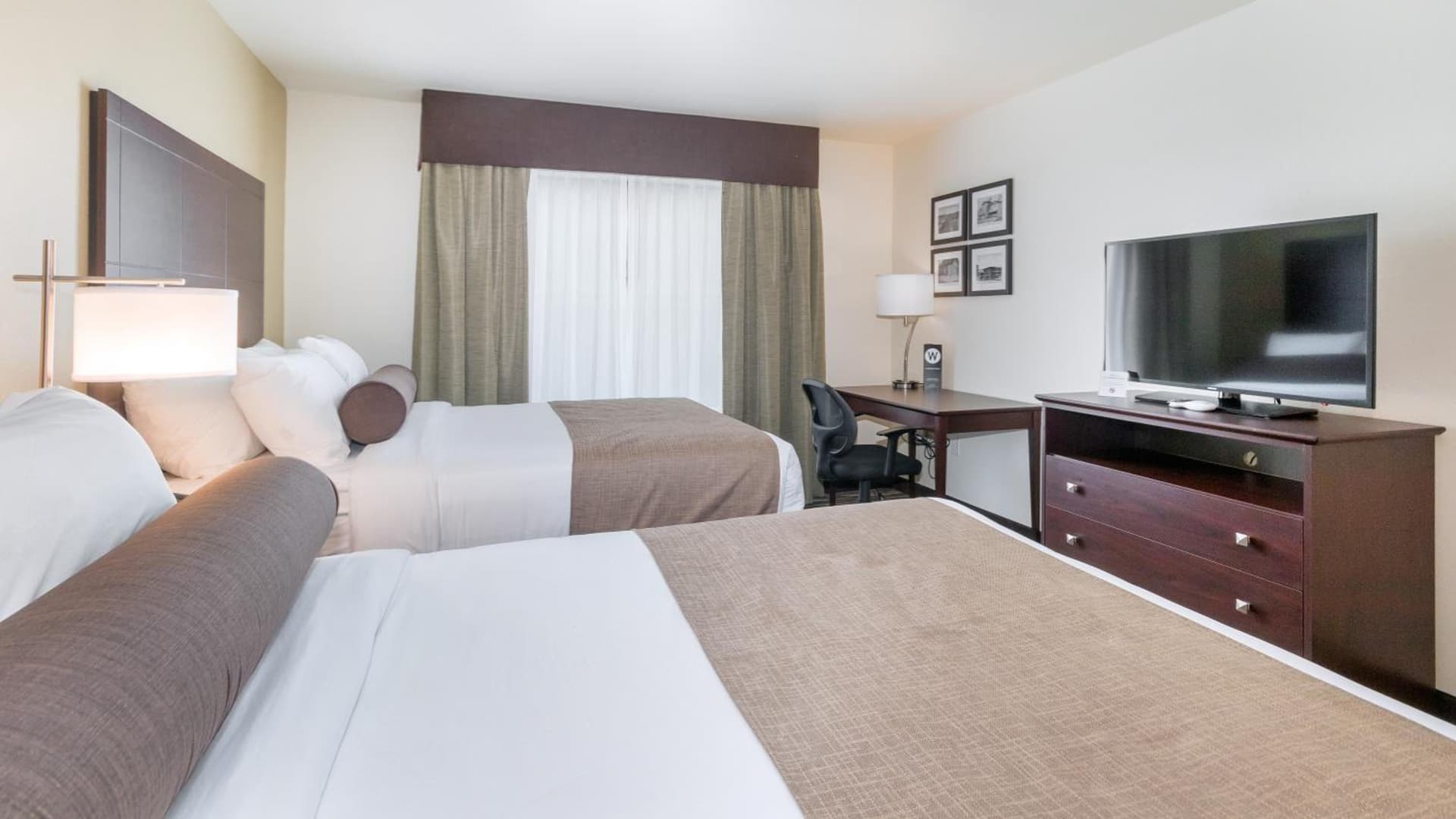 Cobblestone Hotel & Suites - Janesville interior in Janesville, WI — gallery photo 2