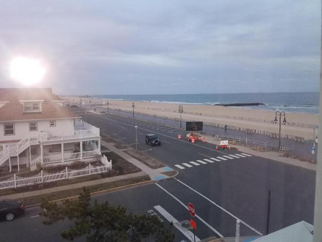 Mayfair Hotel gallery photo in Belmar, NJ — image 10