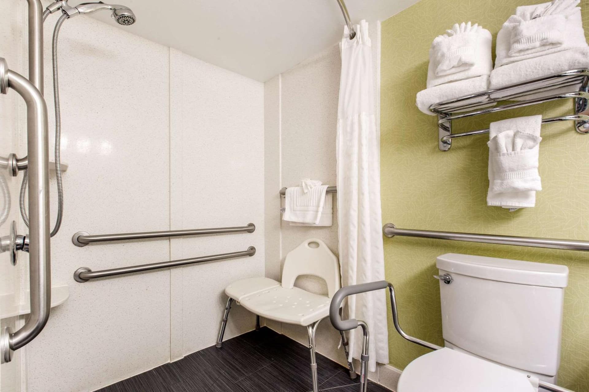 Coastal Hotel & Suites Virginia Beach - Oceanfront gallery photo in Virginia Beach, VA — image 22