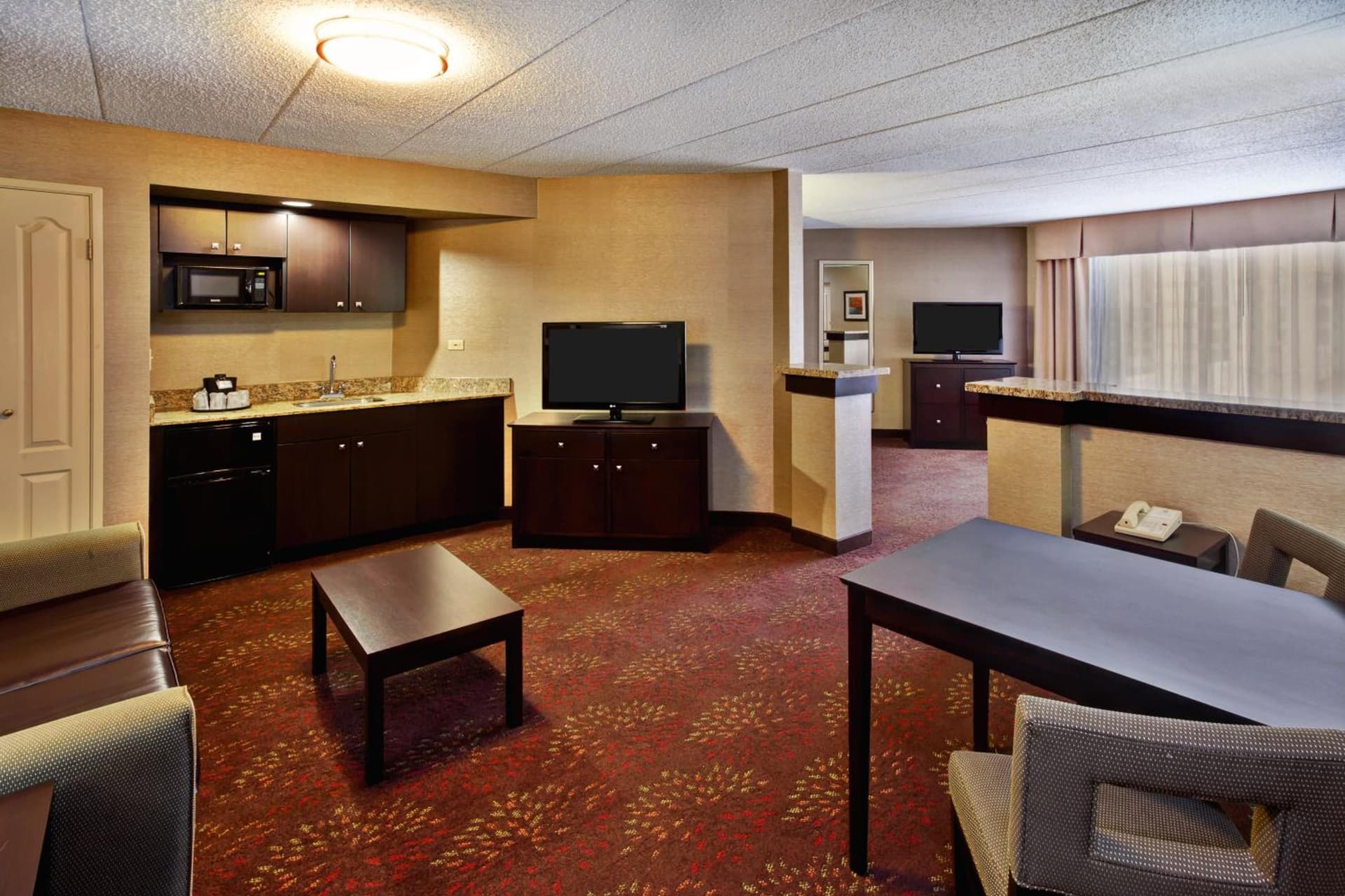 Holiday Inn Hotel & Suites Chicago Northwest - Elgin by IHG gallery photo in Elgin, IL — image 7