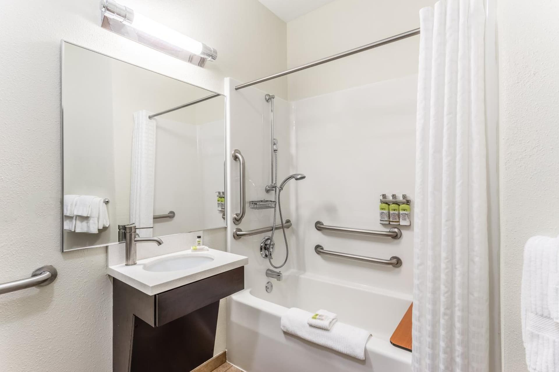 Candlewood Suites Aurora-Naperville by IHG gallery photo in Aurora, IL — image 16