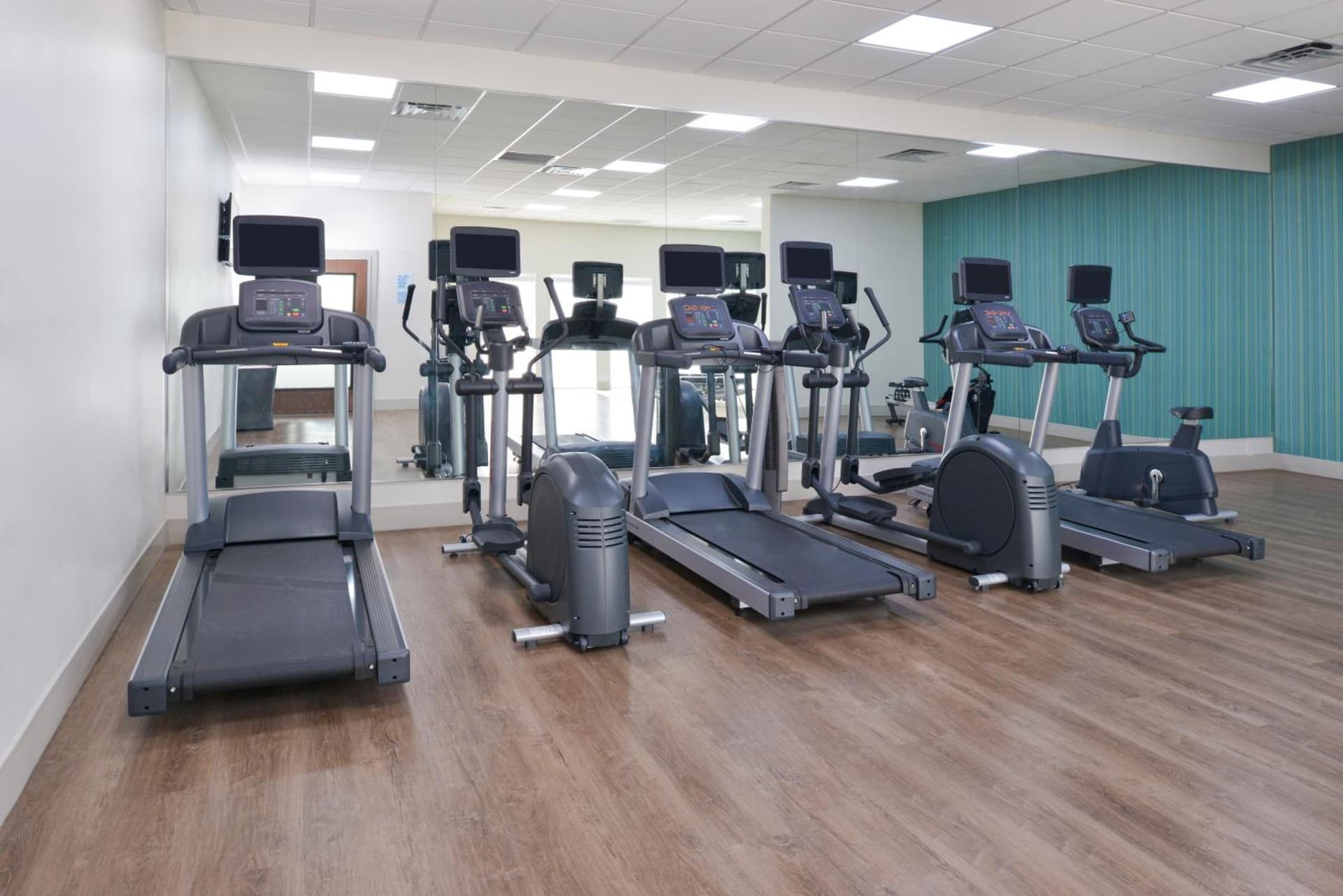 Holiday Inn Express & Suites - Shreveport - Downtown by IHG gallery photo in Shreveport, LA — image 10