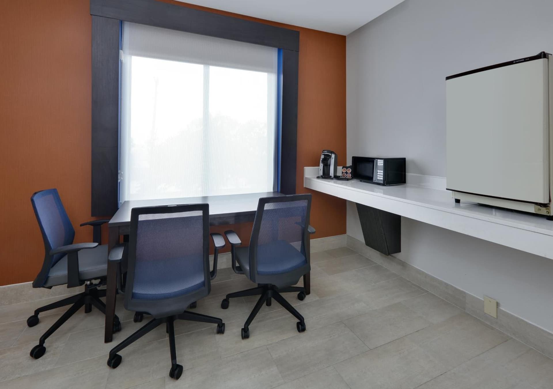 Holiday Inn Express & Suites Dallas - Duncanville by IHG gallery photo in Duncanville, TX — image 26