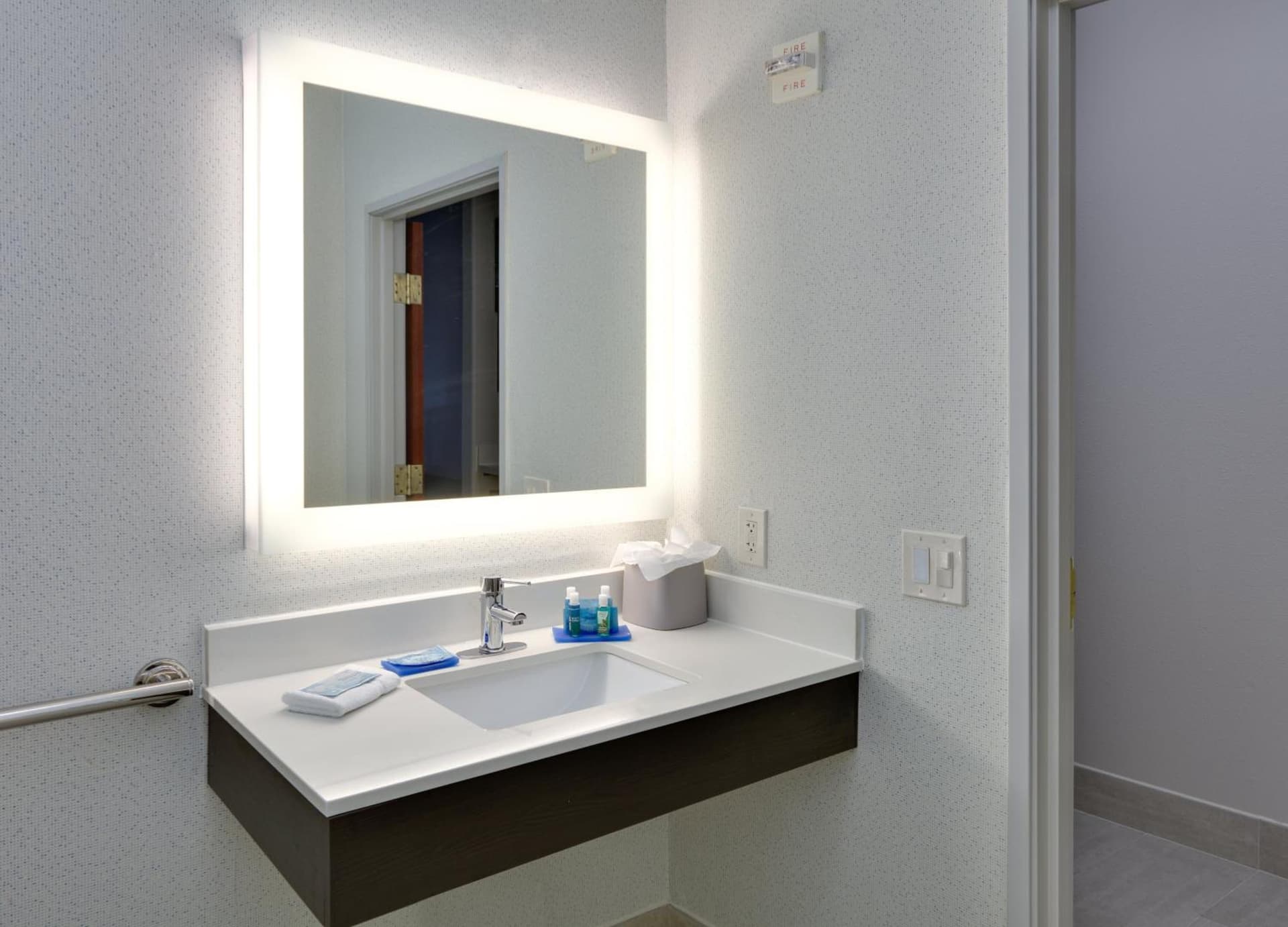Holiday Inn Express & Suites Dallas - Duncanville by IHG property views in Duncanville, TX — gallery photo 3