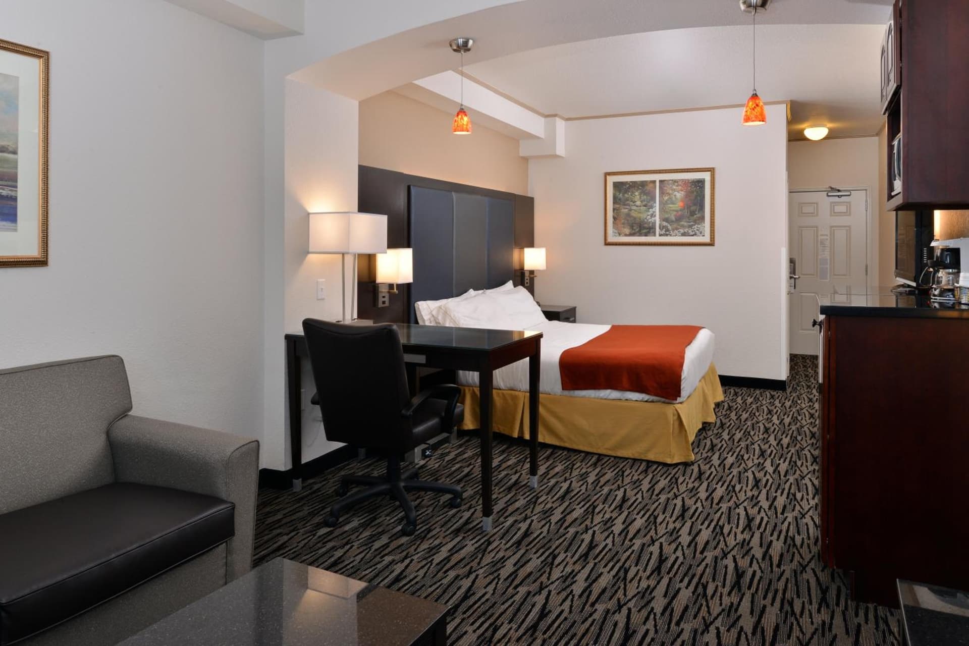 Holiday Inn Express & Suites Tacoma South - Lakewood by IHG gallery photo in Lakewood, WA — image 24