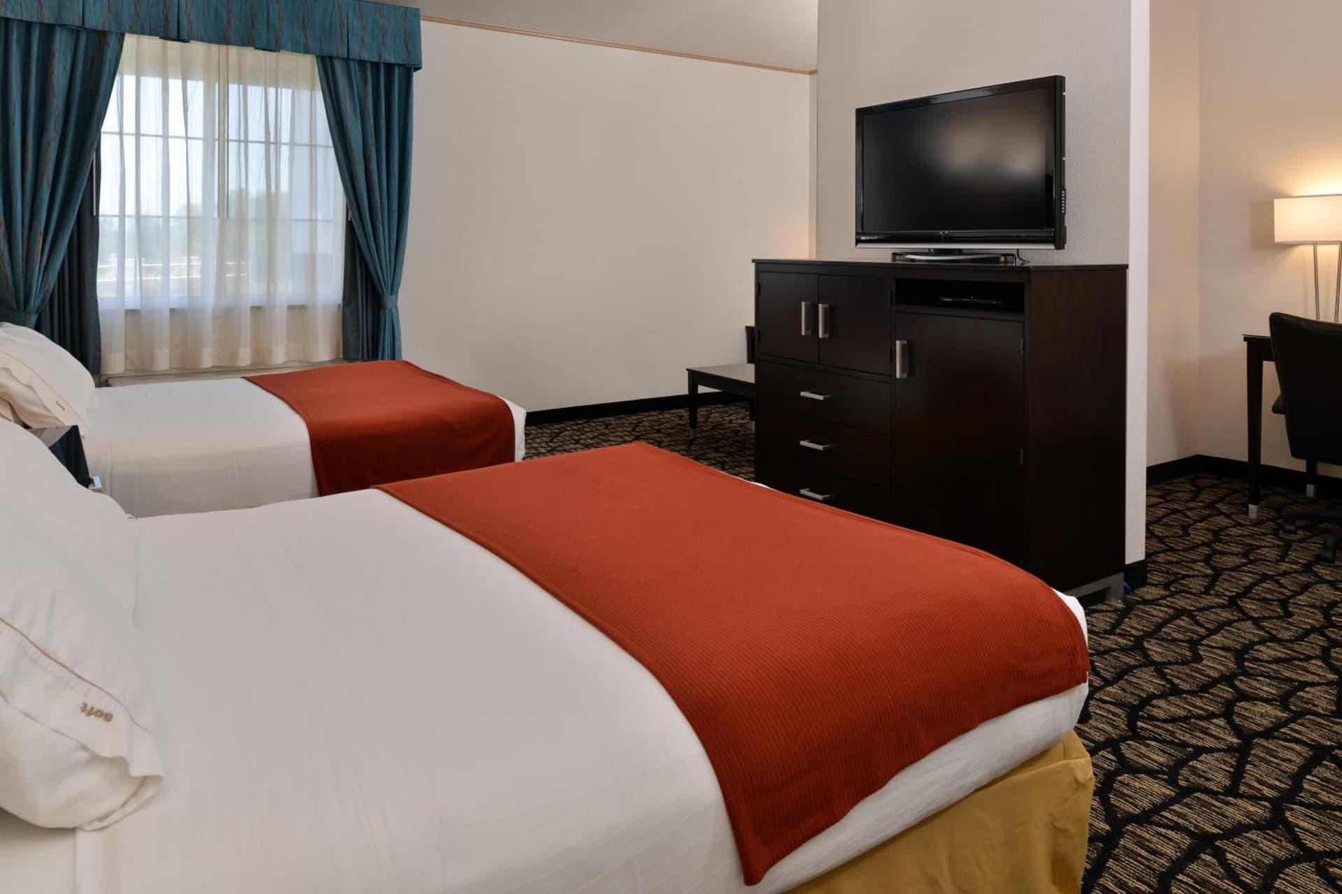 Holiday Inn Express & Suites Tacoma South - Lakewood by IHG gallery photo in Lakewood, WA — image 21