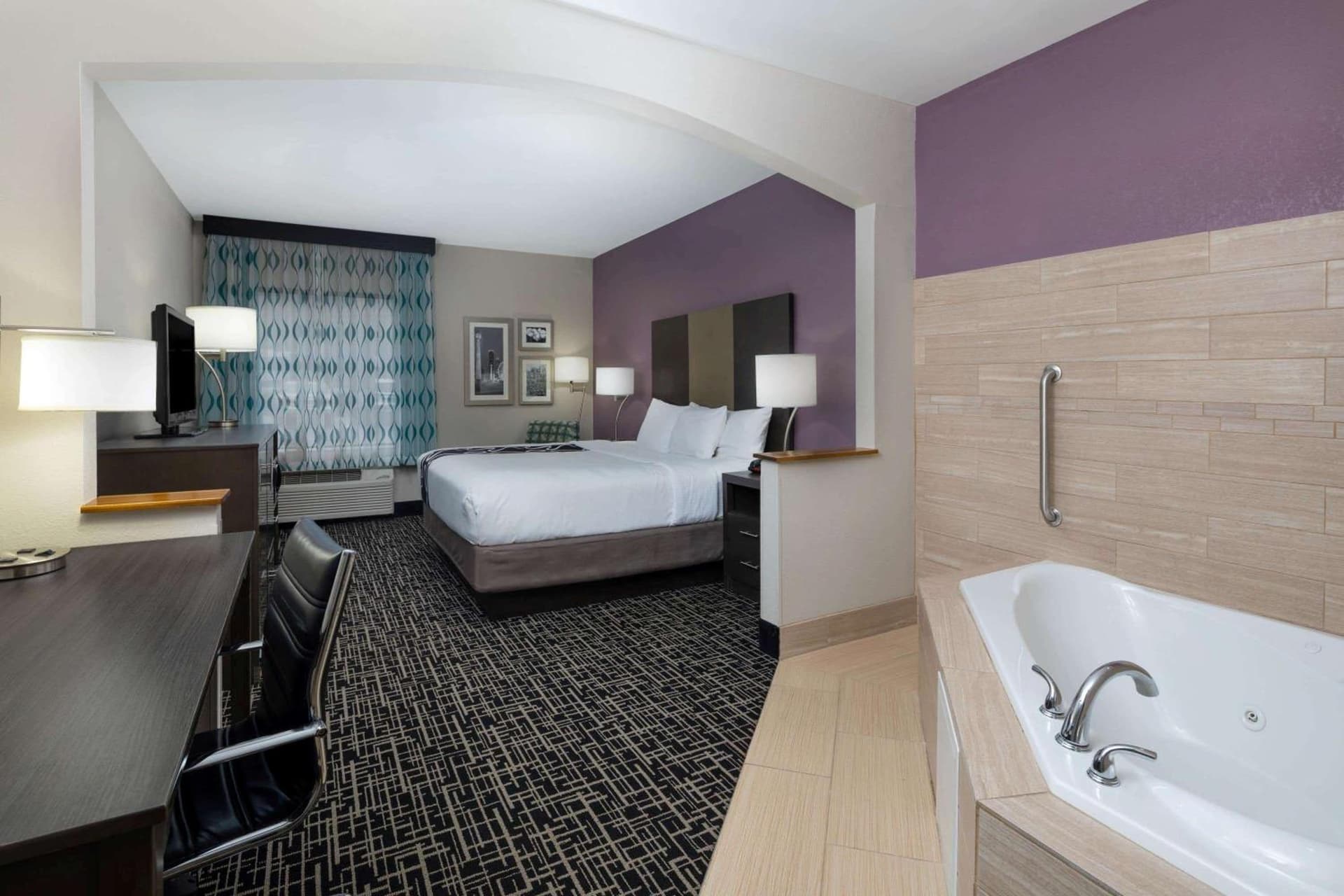 La Quinta by Wyndham Snellville - Stone Mountain gallery photo in Snellville, GA — image 24