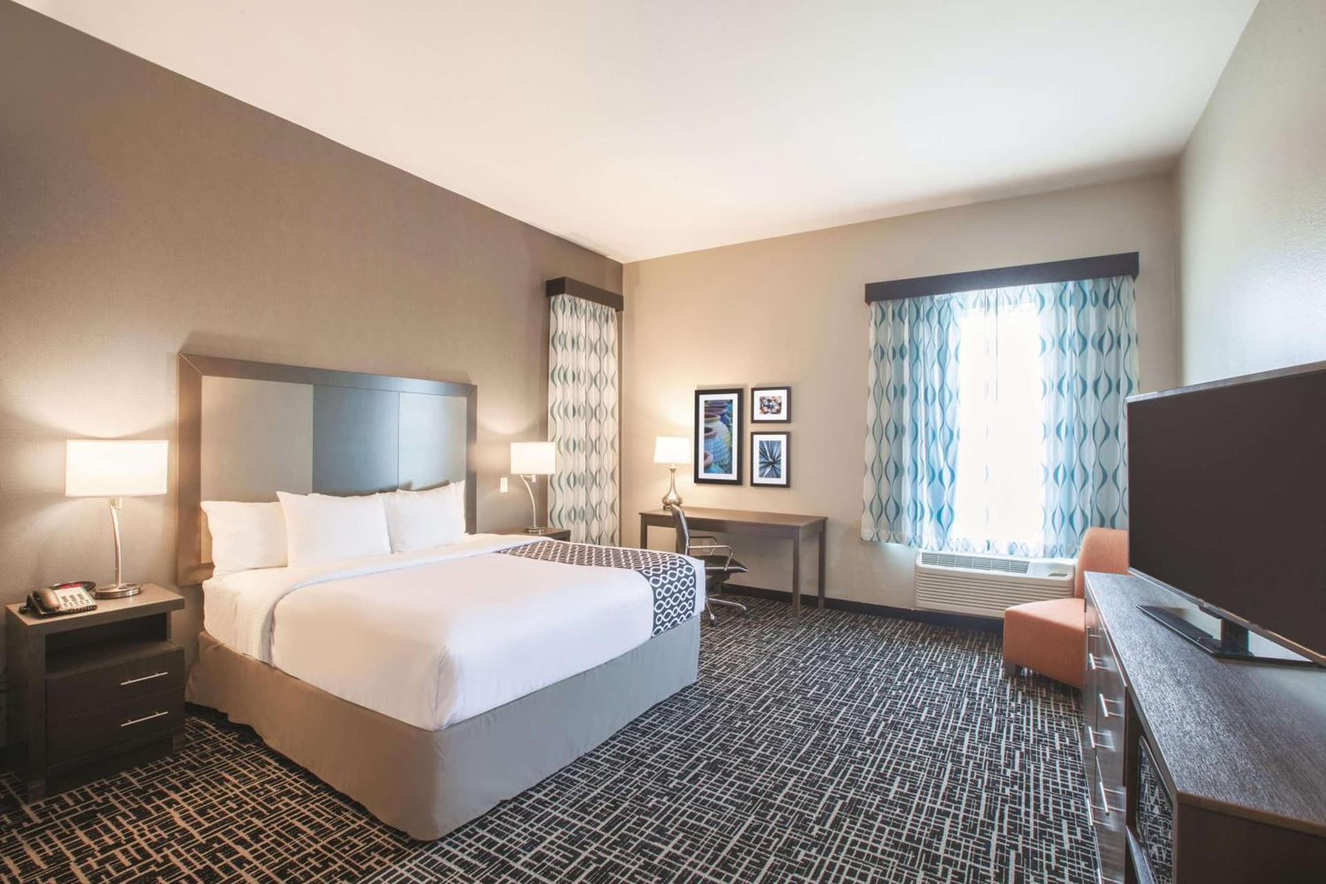 La Quinta by Wyndham San Marcos Outlet Mall gallery photo in San Marcos, TX — image 7