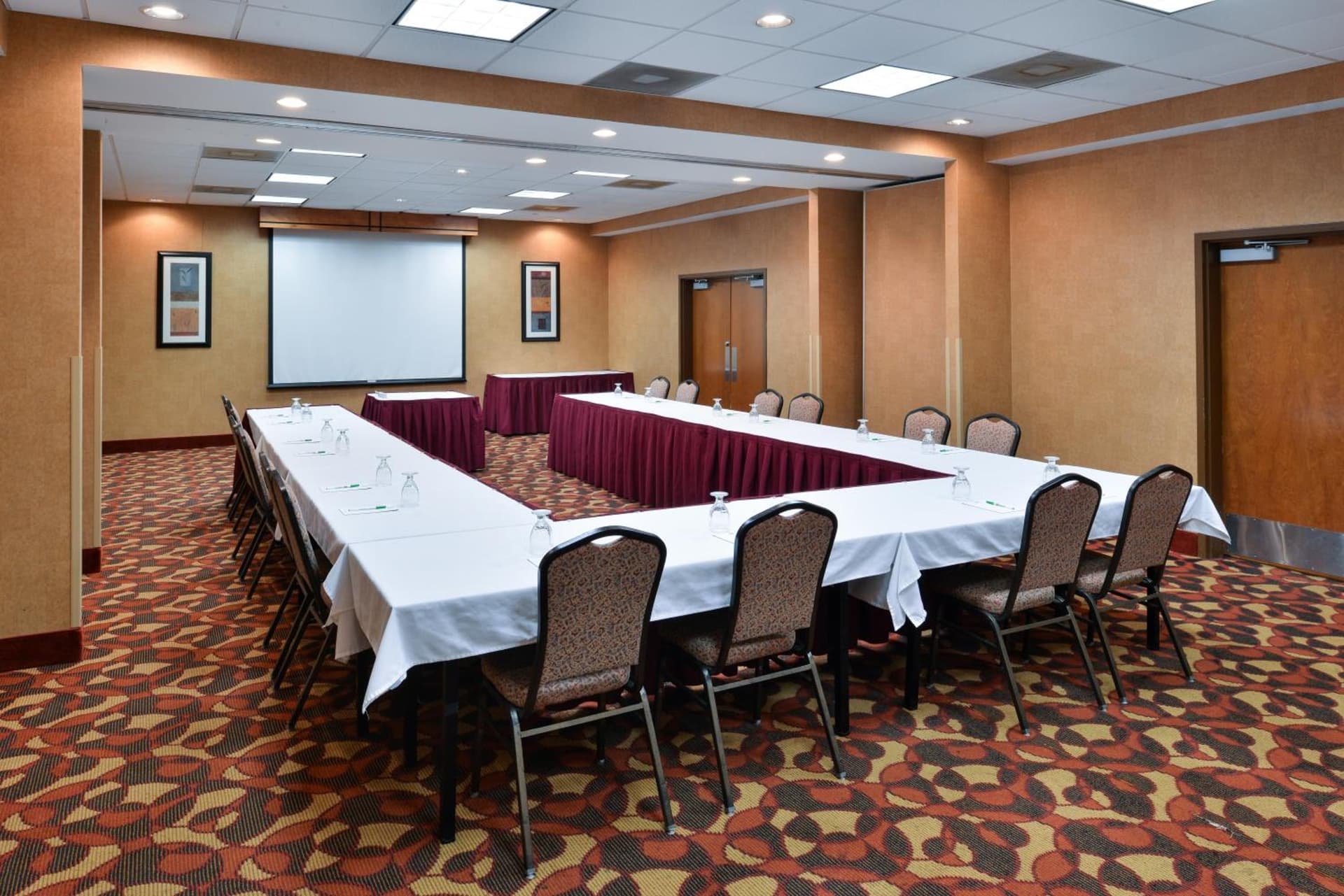 Holiday Inn Martinsburg by IHG gallery photo in Martinsburg, WV — image 14