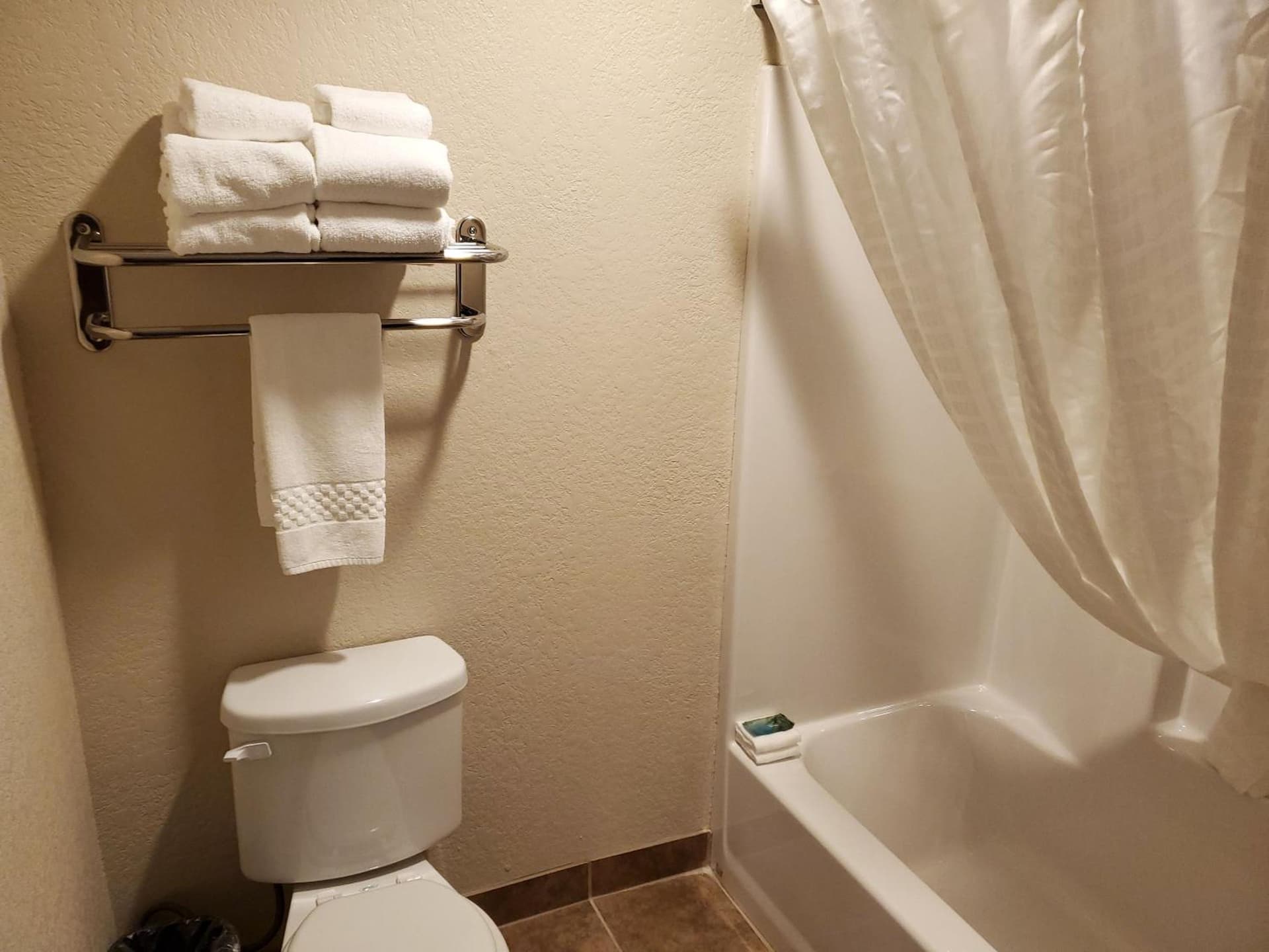 Cobblestone Inn & Suites Maryville property views in Maryville, MO — gallery photo 3