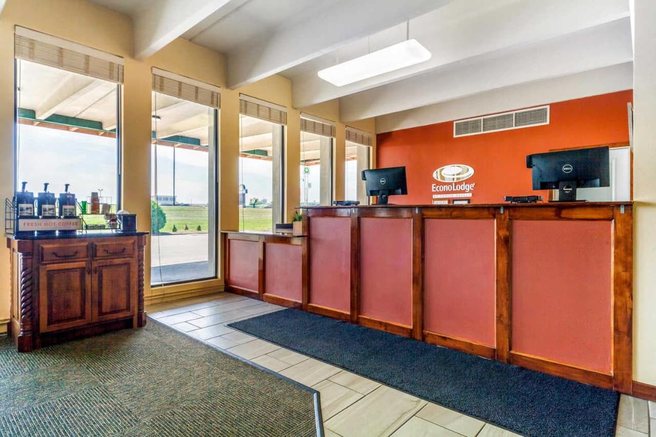 Econo Lodge Inn & Suites Brookings property views in Brookings, SD — gallery photo 3