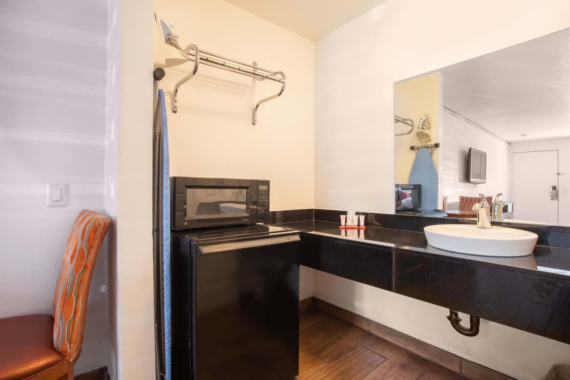 Hotel Palmdale - Antelope Valley gallery photo in Palmdale, CA — image 12