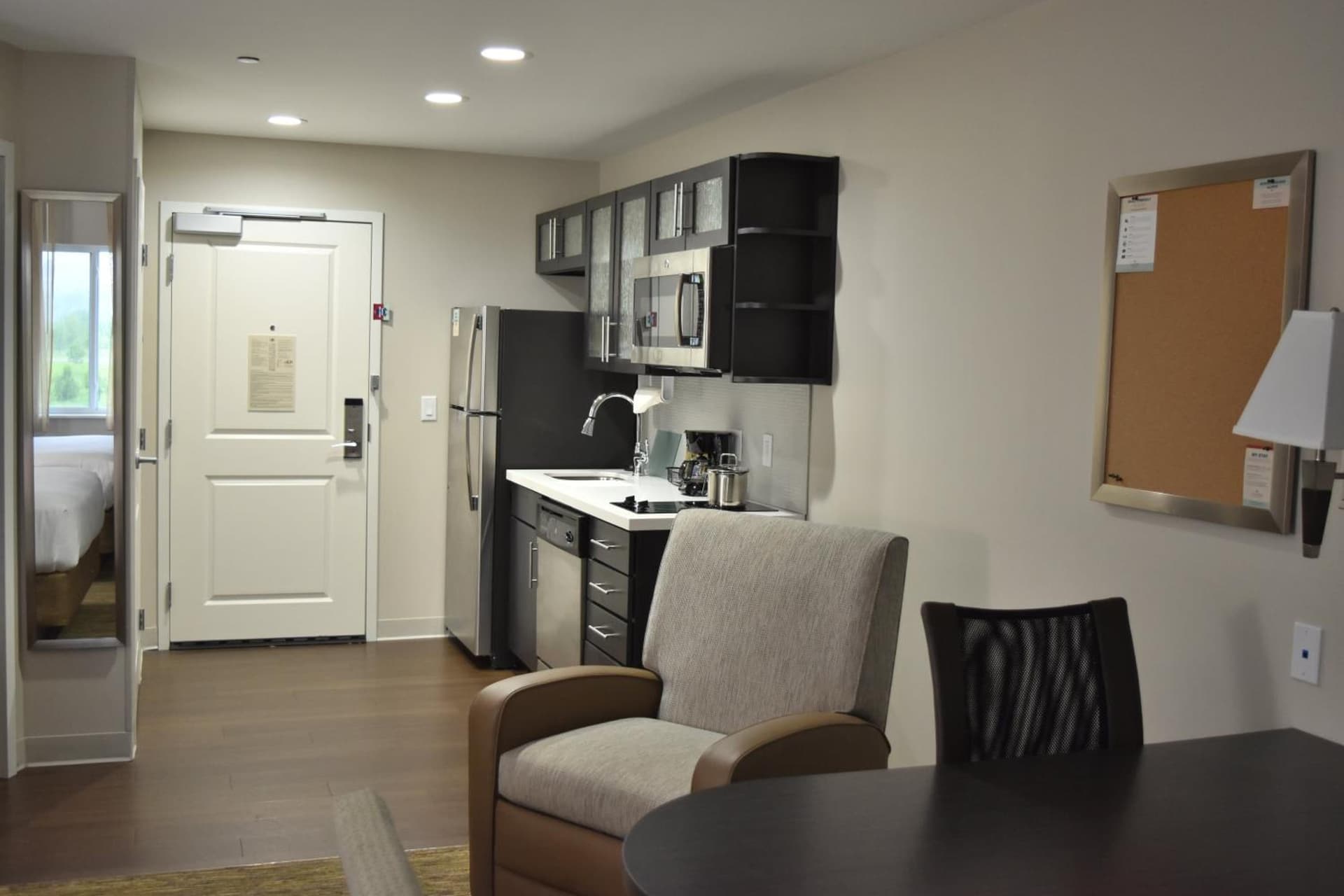 Candlewood Suites Kansas City - Independence by IHG gallery photo in Independence, MO — image 15