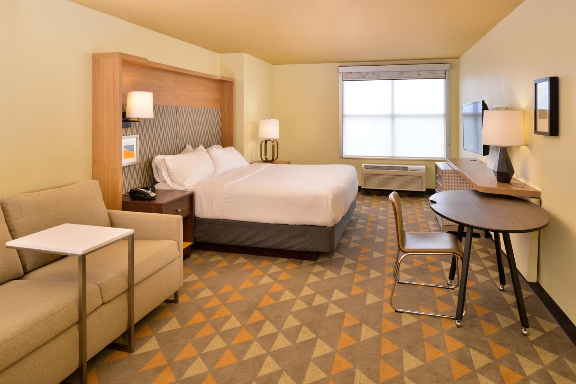 Holiday Inn Kansas City Airport by IHG gallery photo in Kansas City, KS — image 17