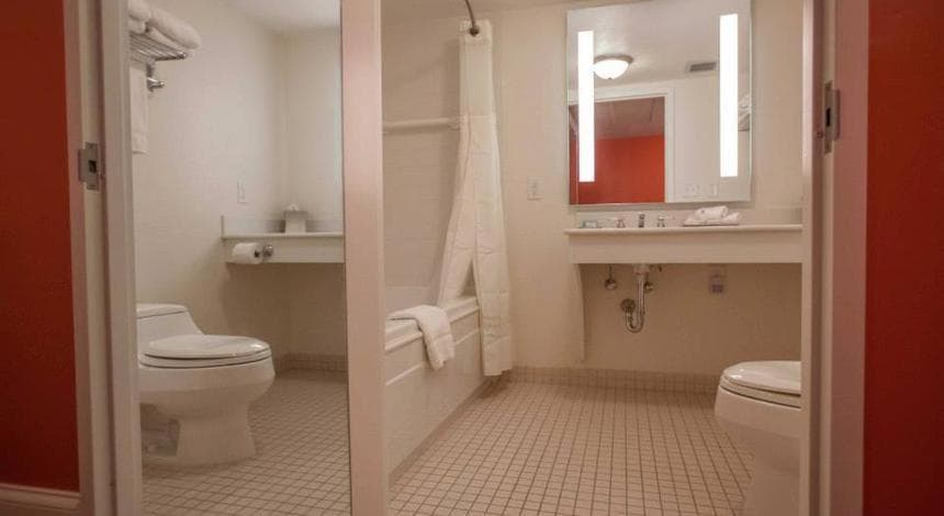 Oakwood Resort gallery photo in Syracuse, IN — image 5