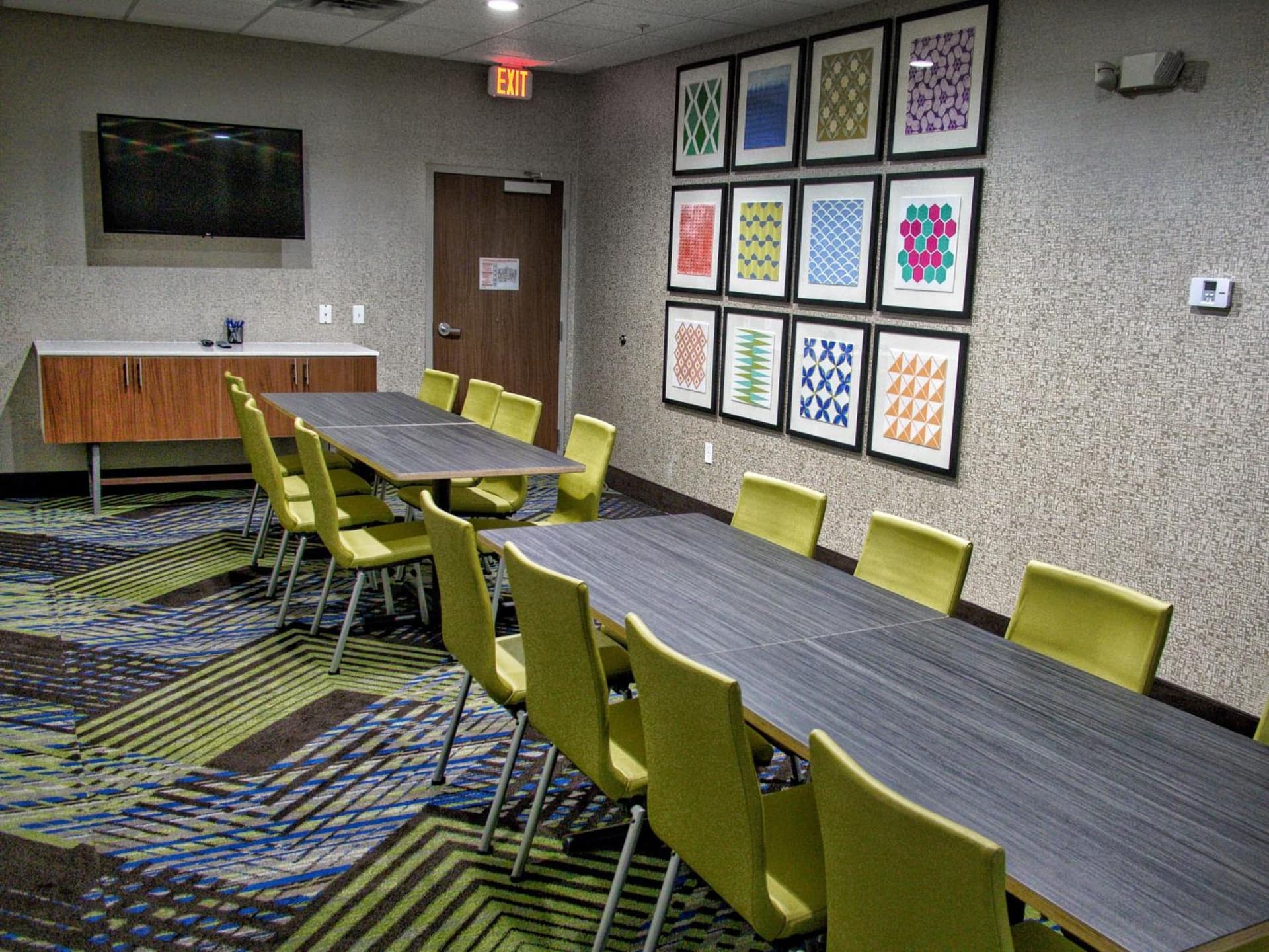 Holiday Inn Express & Suites Moore by IHG gallery photo in Moore, OK — image 46