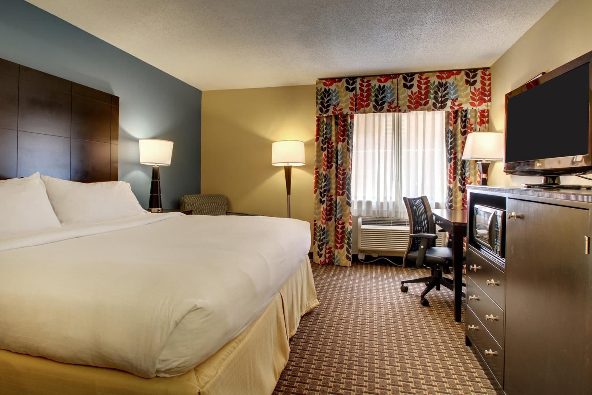 Holiday Inn Express Hotel Fort Campbell-Oak Grove by IHG gallery photo in Oak Grove, KY — image 19