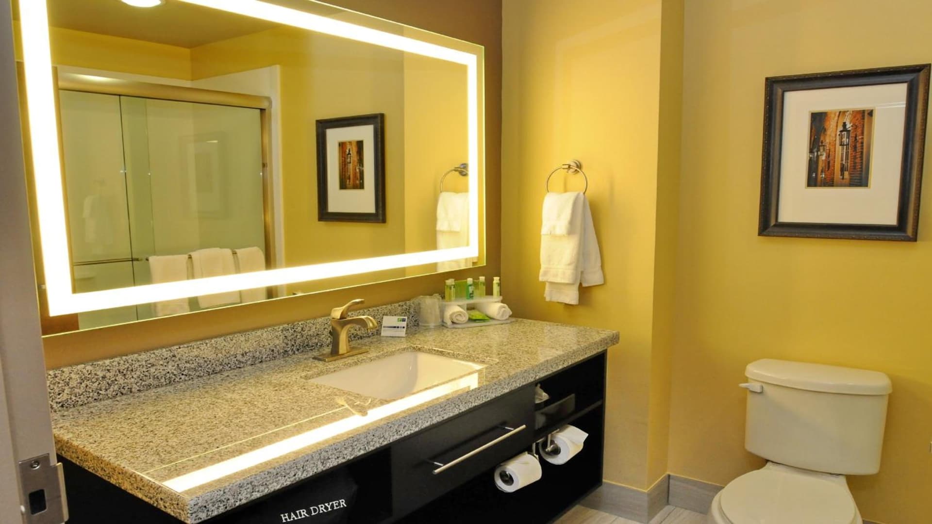 Holiday Inn Express Covington-Madisonville by IHG gallery photo in Covington, LA — image 4