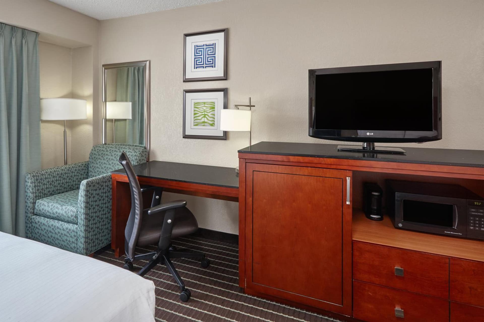 Holiday Inn Express Hotels- Hampton by IHG gallery photo in Hampton, VA — image 26