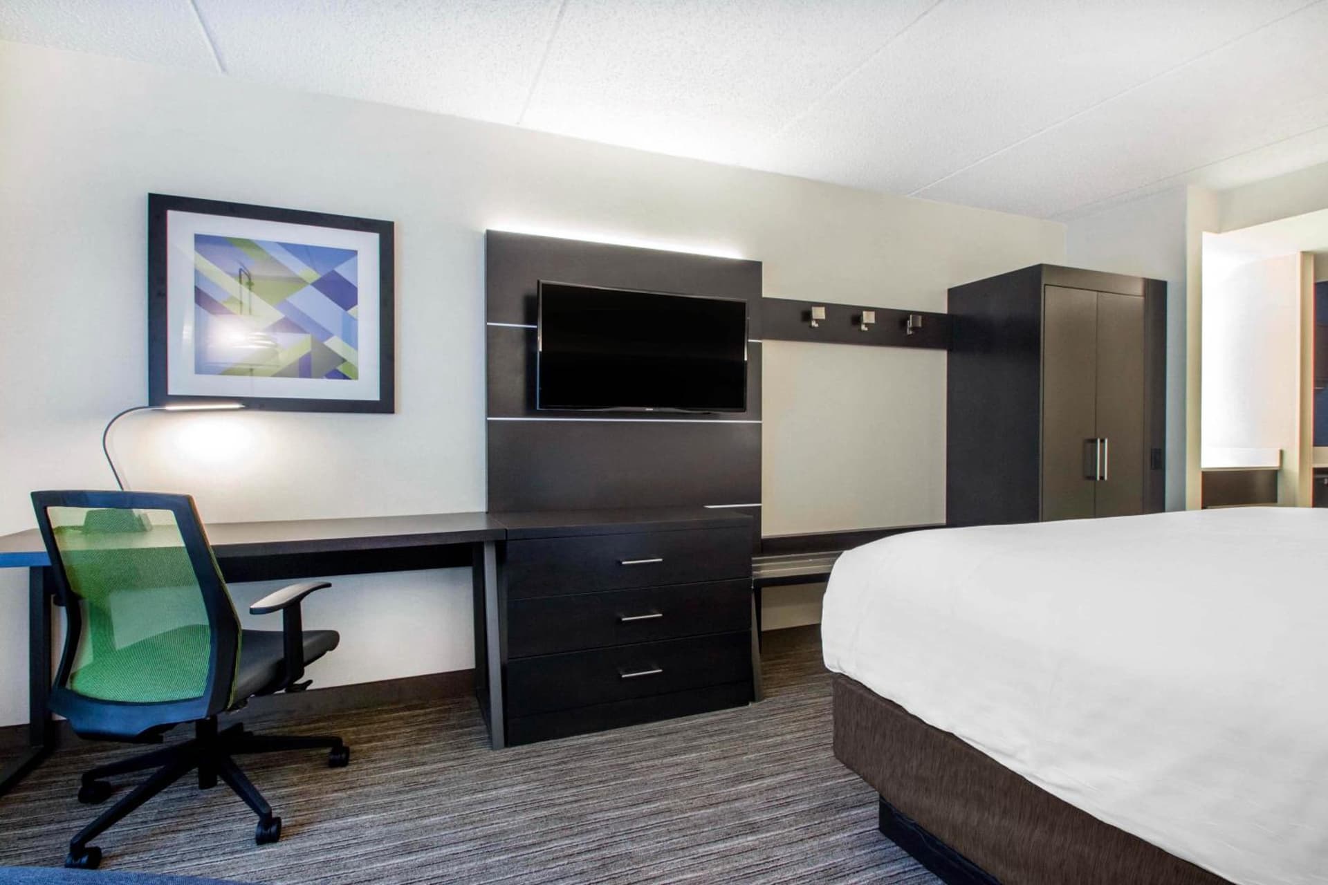 Holiday Inn Express & Suites - Albany Airport - Wolf Road by IHG gallery photo in Albany, NY — image 12