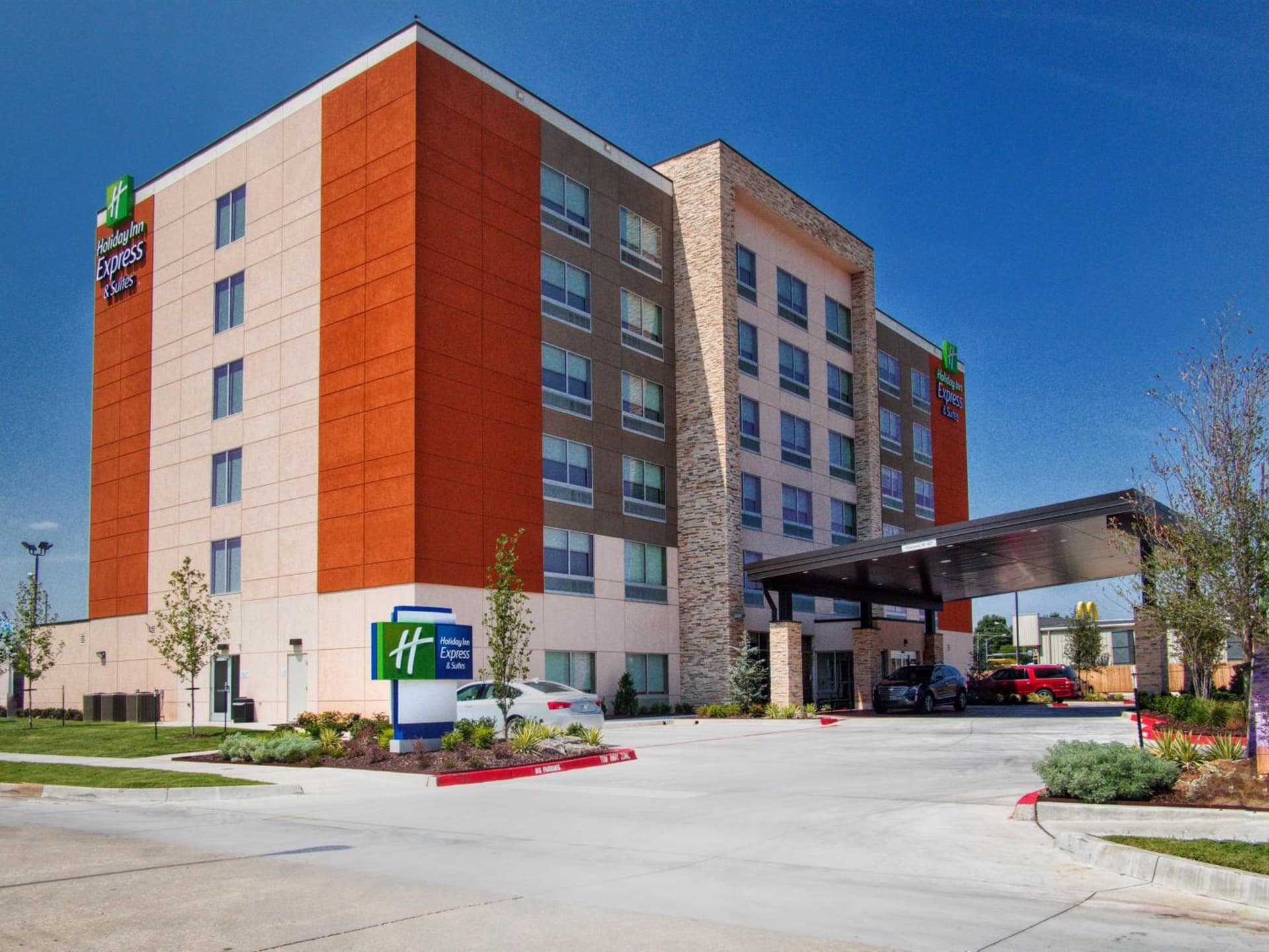 Holiday Inn Express & Suites Moore by IHG — hotel in Moore, Oklahoma