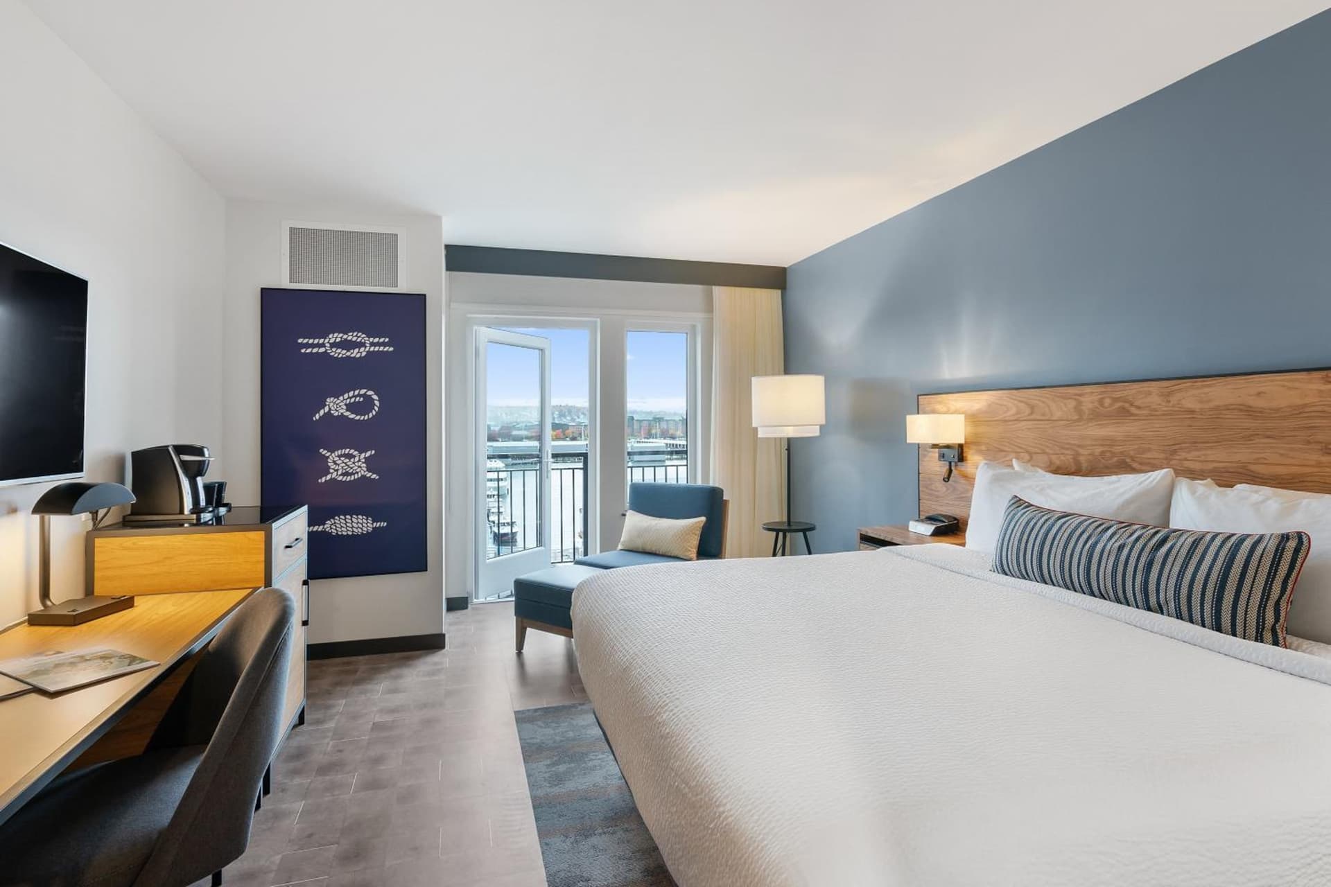 Hotel Indigo Seattle Everett Waterfront Place by IHG gallery photo in Everett, WA — image 16