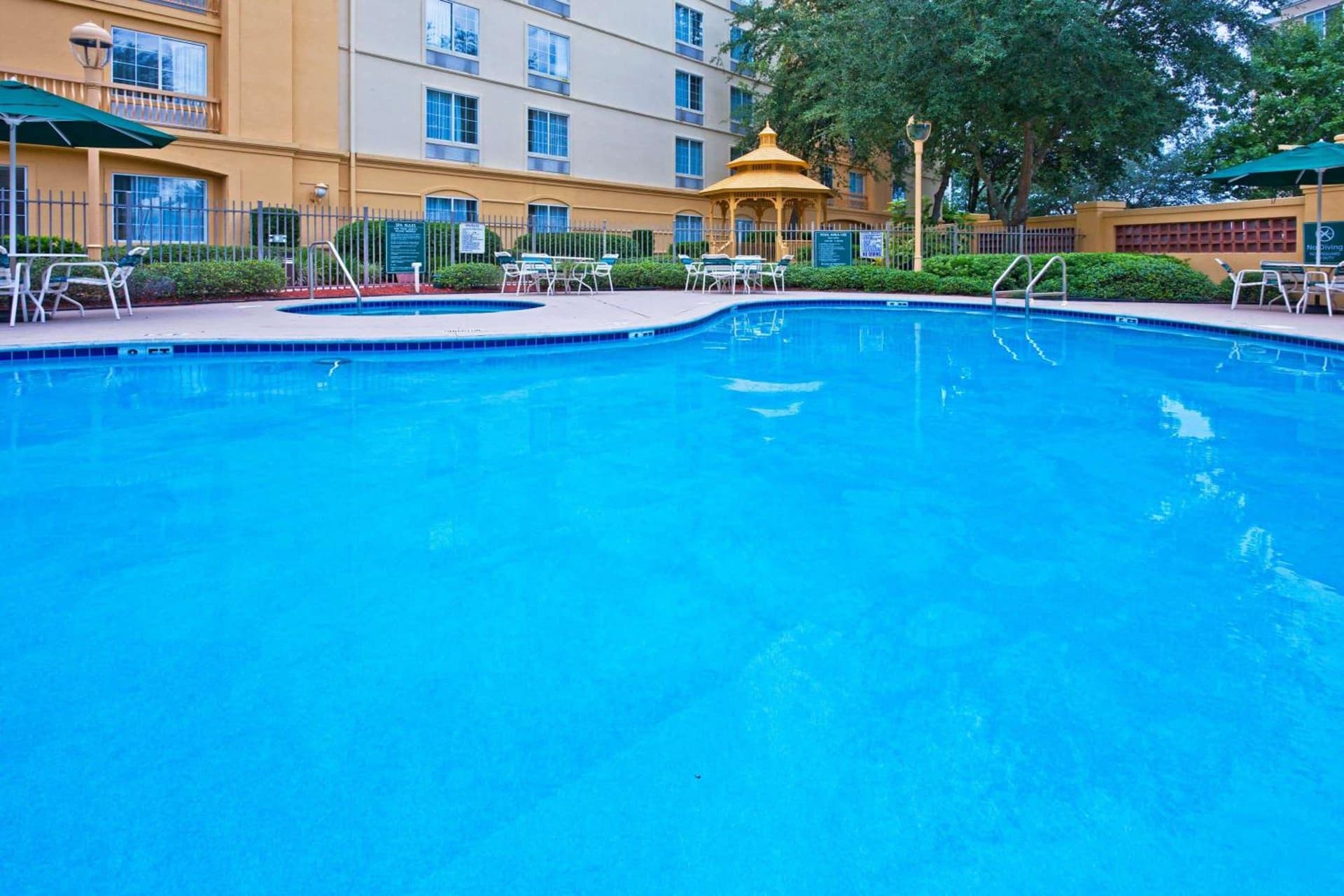 La Quinta Inn and Suites by Wyndham, Ocala gallery photo in Ocala, FL — image 29