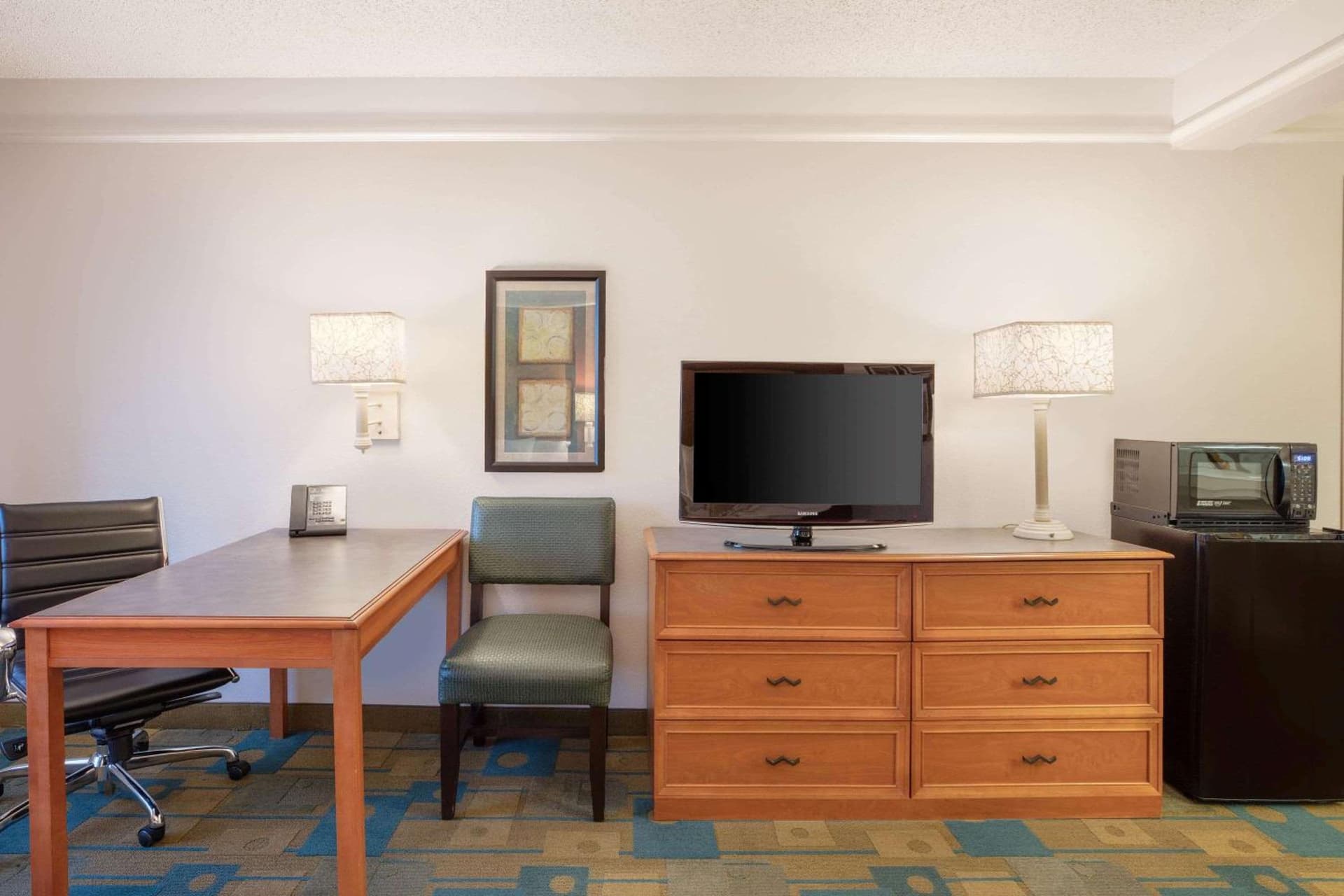La Quinta Inn and Suites by Wyndham, Ocala gallery photo in Ocala, FL — image 28