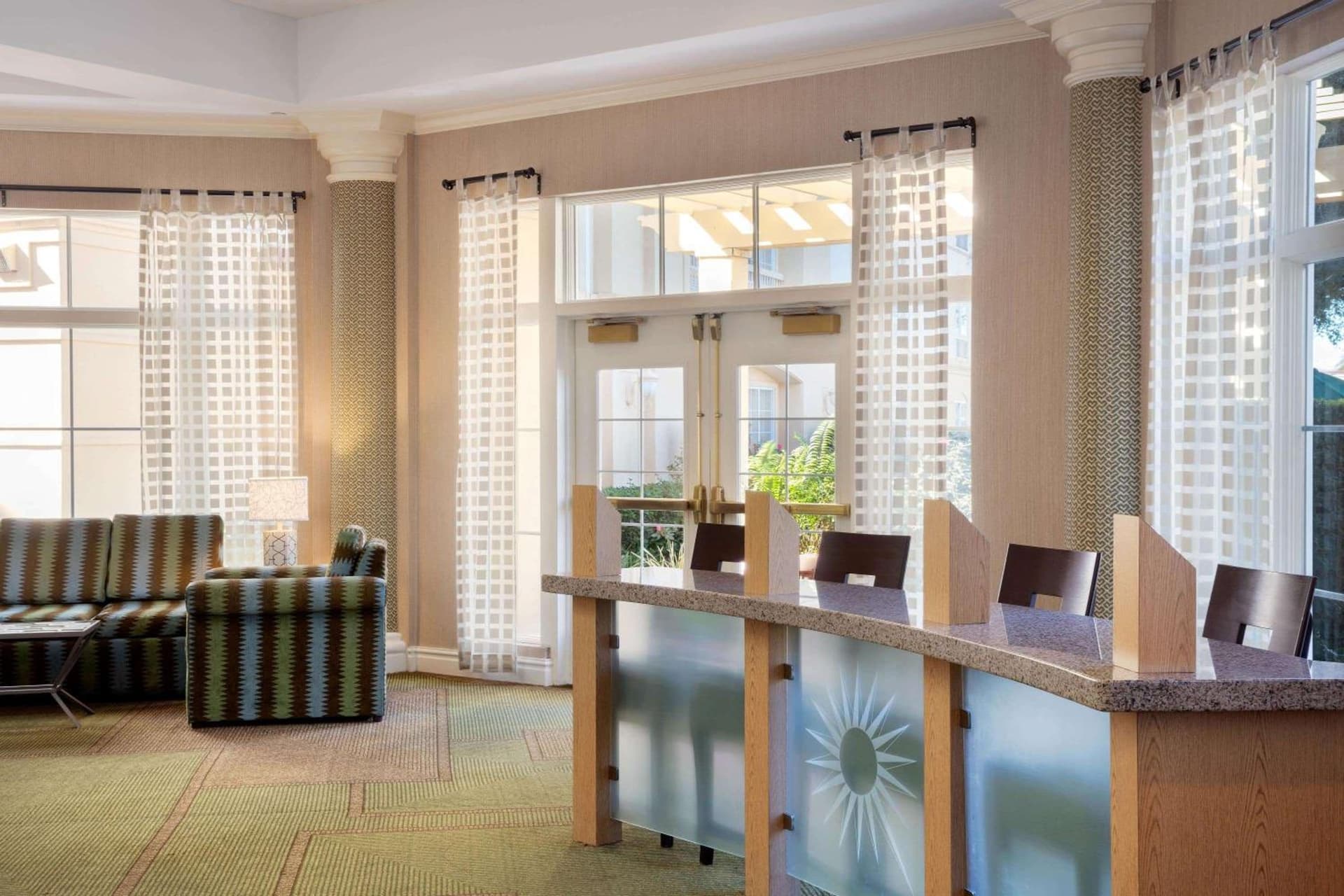 La Quinta Inn and Suites by Wyndham, Ocala gallery photo in Ocala, FL — image 8