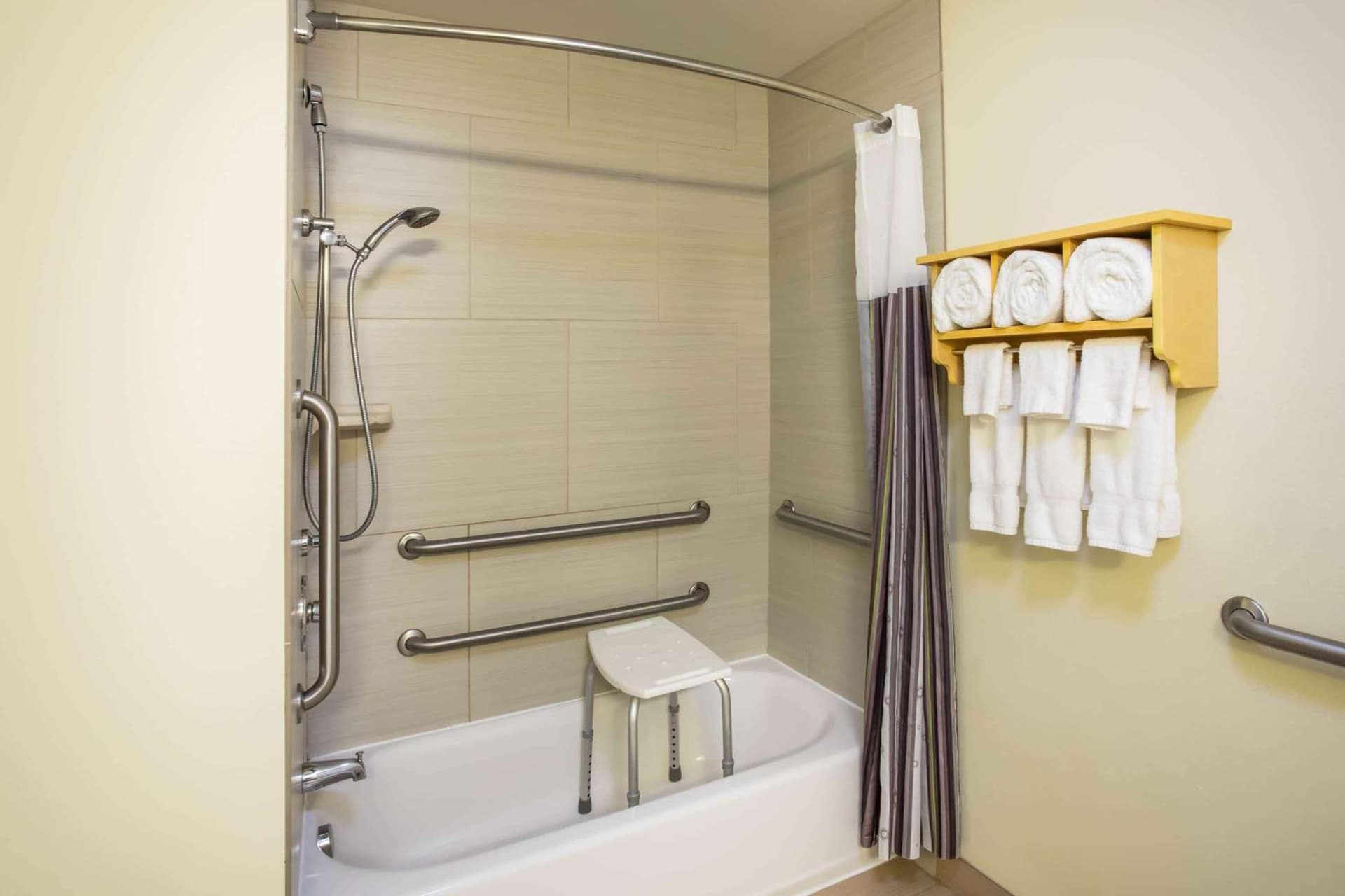 La Quinta by Wyndham Rochester Mayo Clinic Area South gallery photo in Rochester, MN — image 15
