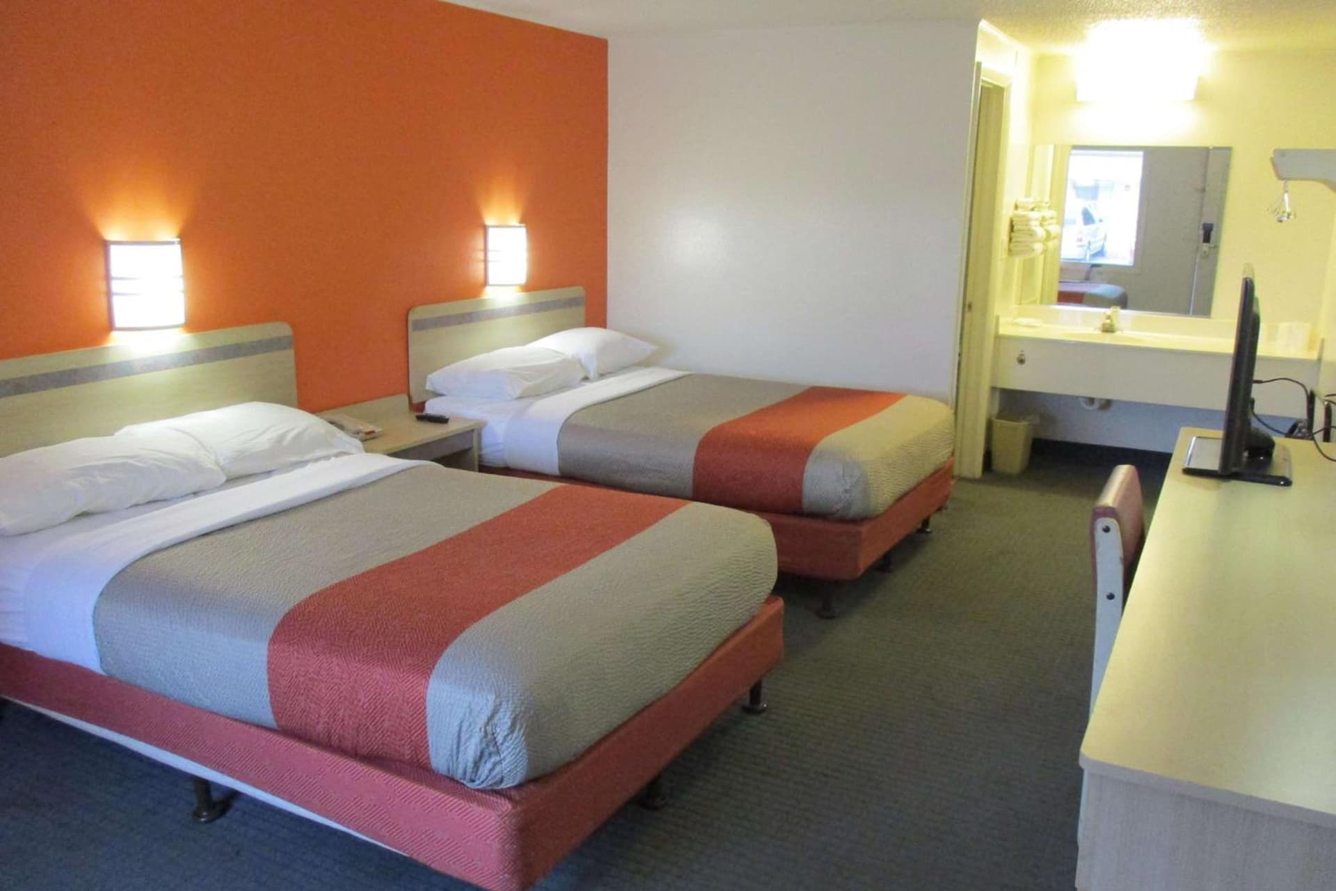 Travelodge by Wyndham Lansing gallery photo in Lansing, MI — image 11