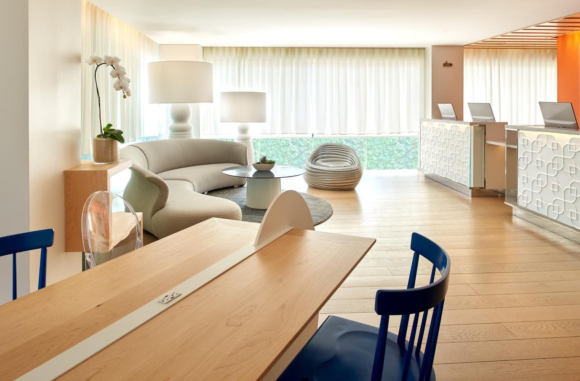 The Valorian Los Angeles, Curio Collection by Hilton property views in Los Angeles, CA — gallery photo 3