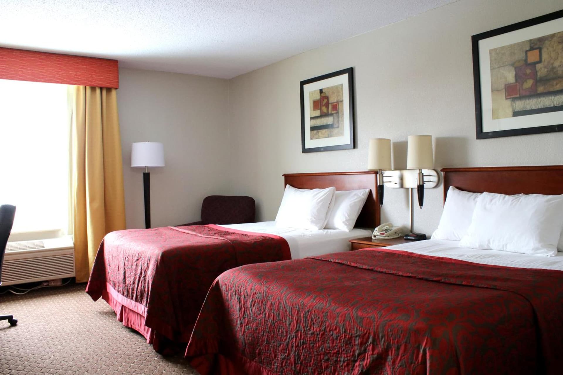 Days Inn & Suites by Wyndham Bloomington/Normal IL gallery photo in Bloomington, IL — image 19