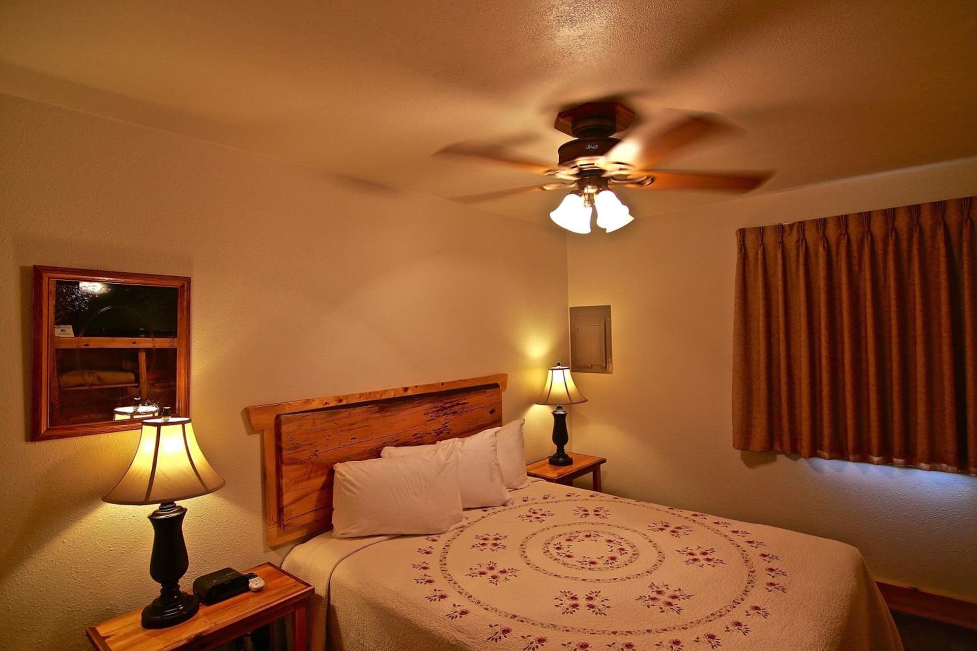 Yellowstone Village Inn and Suites property views in Gardiner, MT — gallery photo 3