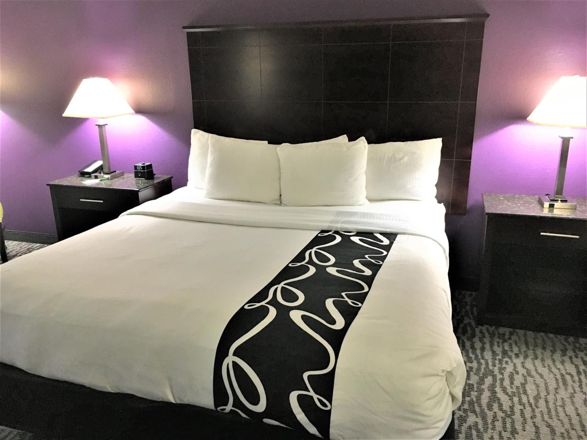 La Quinta Inn & Suites by Wyndham Louisville East gallery photo in Louisville, KY — image 9