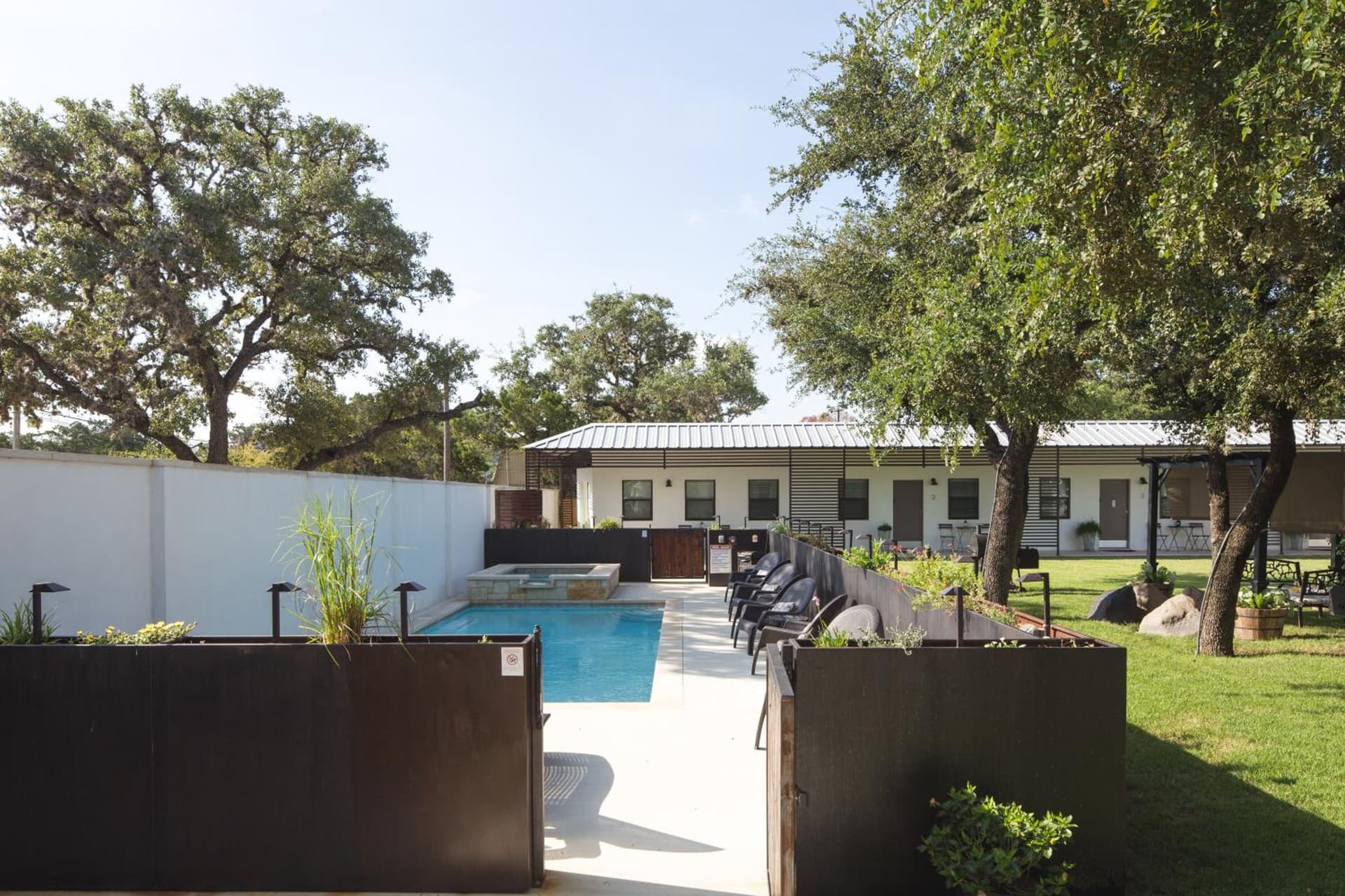 Hotel Flora and Fauna interior in Wimberley, TX — gallery photo 2