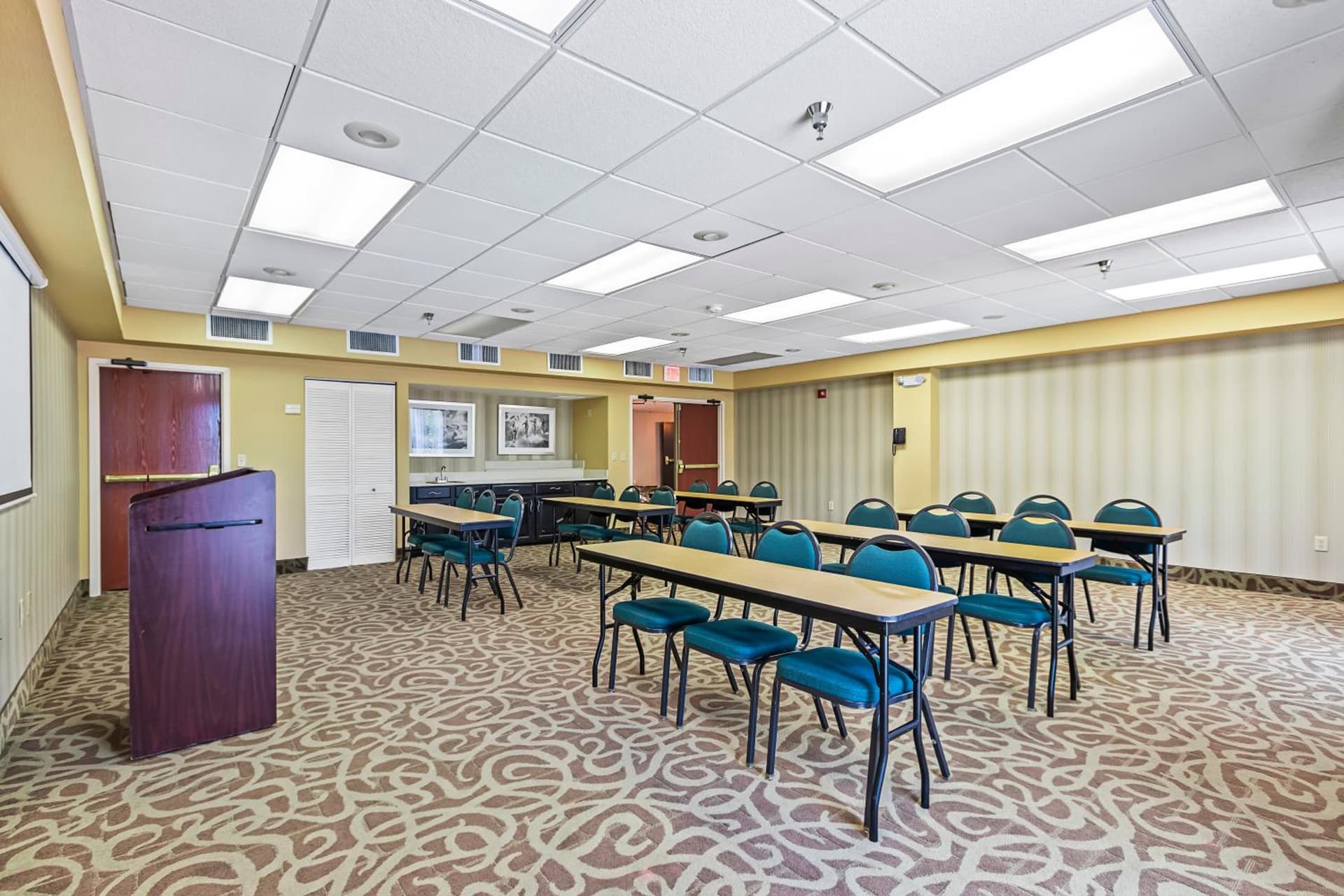Holiday Inn - St. Petersburg West by IHG gallery photo in St Petersburg, FL — image 25