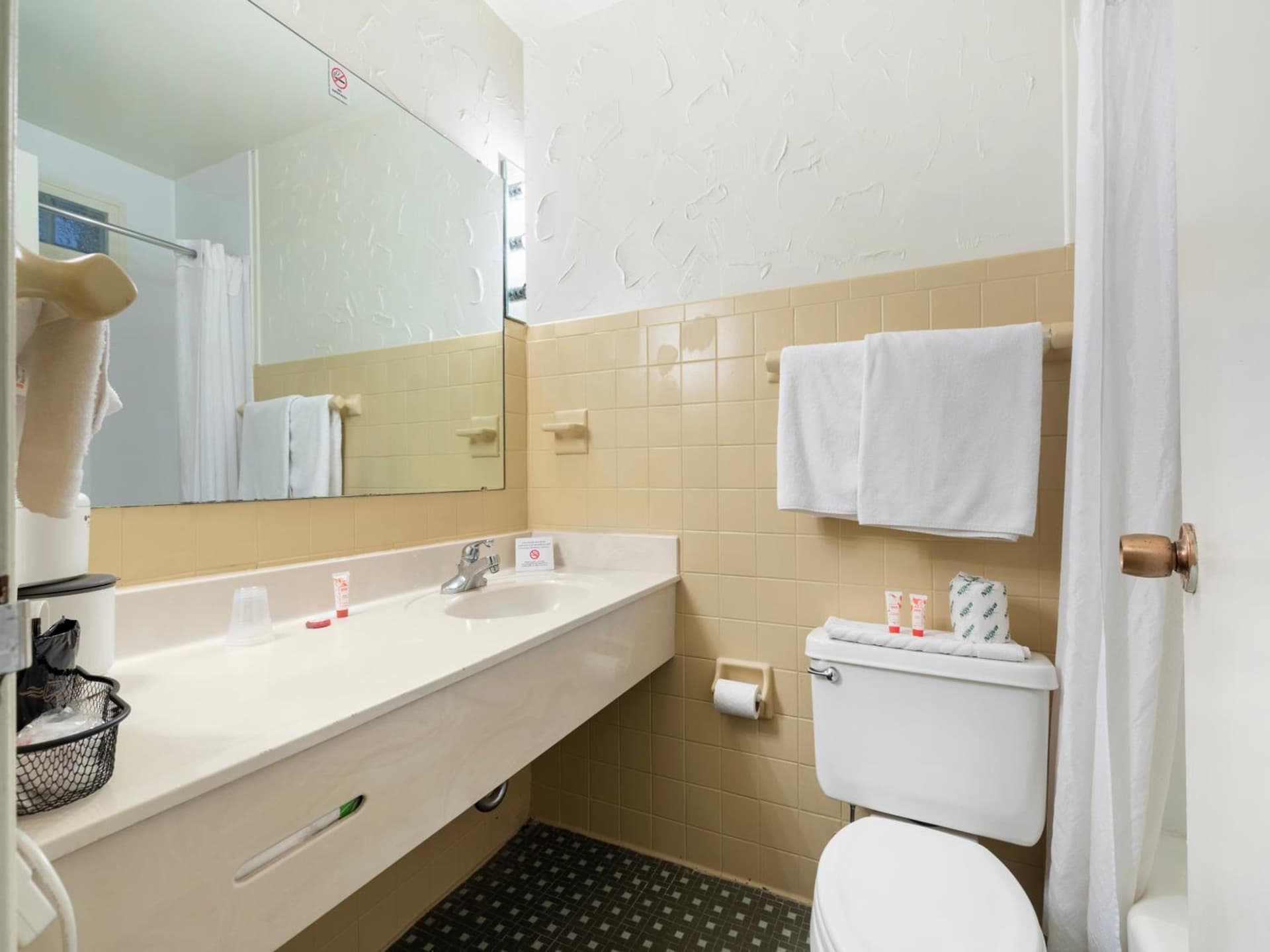 Mansion View Inn & Suites gallery photo in Springfield, IL — image 56