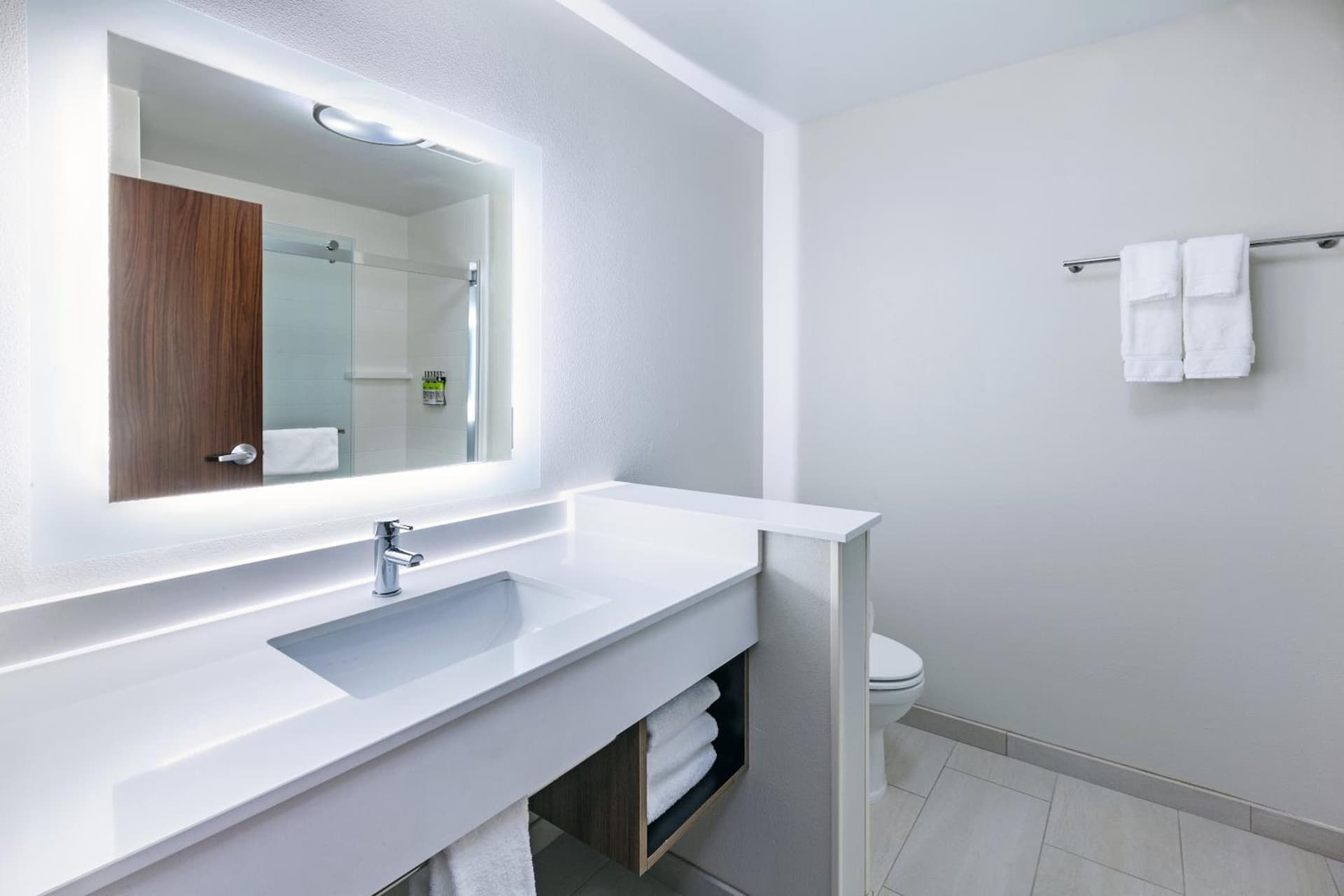 Holiday Inn Express & Suites - Tulsa Northeast - Owasso by IHG gallery photo in Owasso, OK — image 39