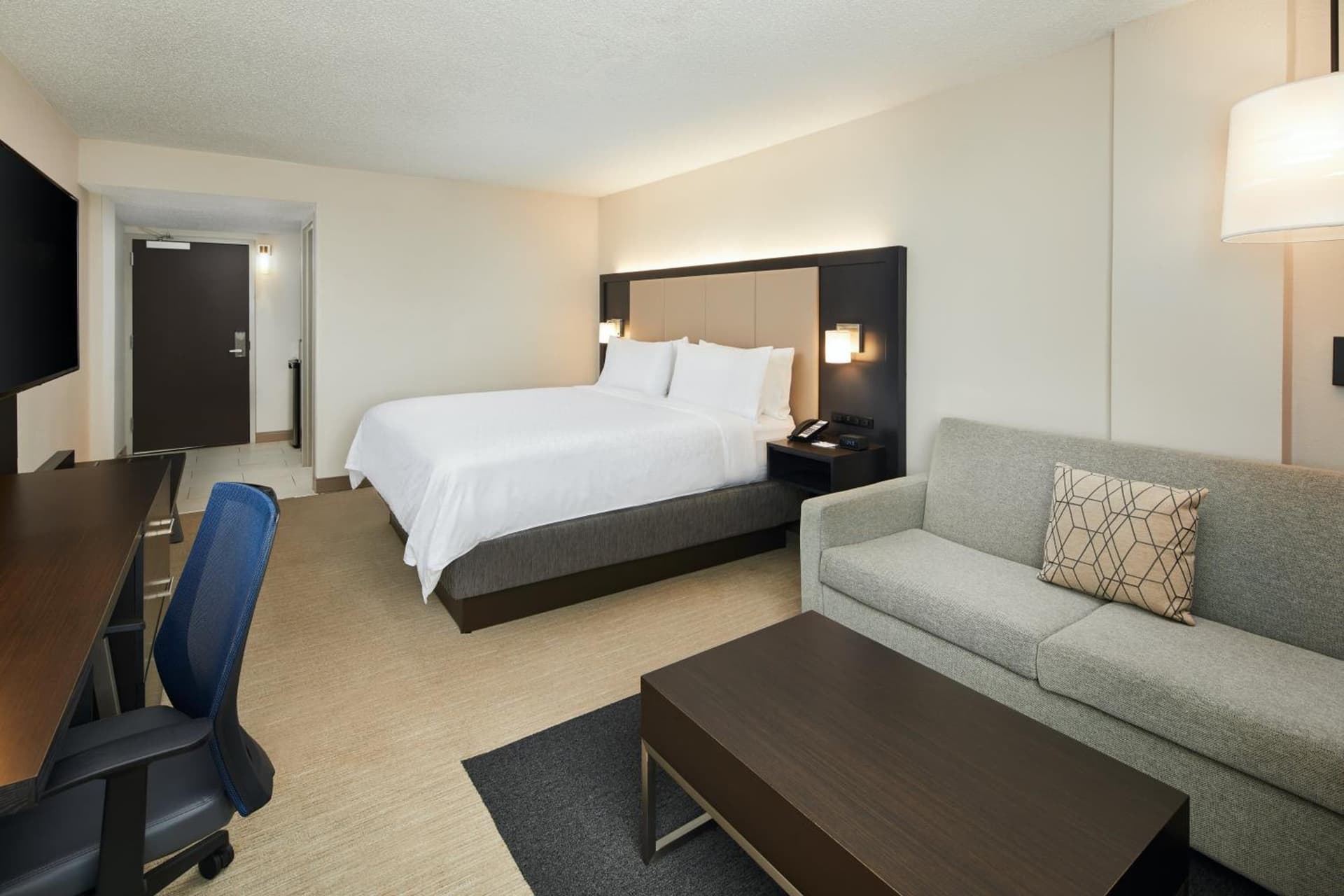 Holiday Inn Express Richmond - Midtown by IHG gallery photo in Richmond, VA — image 21