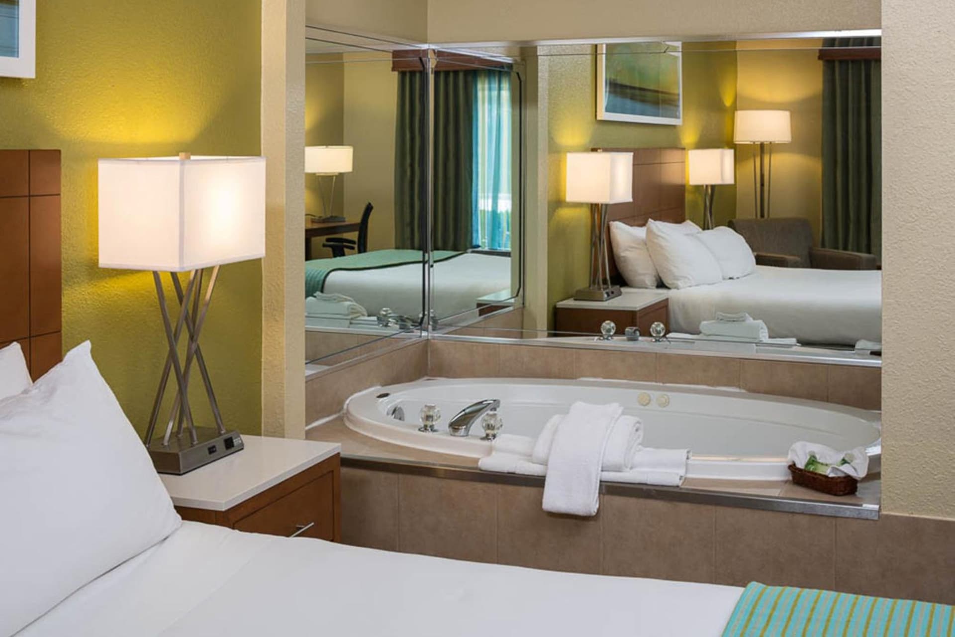 Holiday Inn Express - Clermont by IHG gallery photo in Clermont, FL — image 23