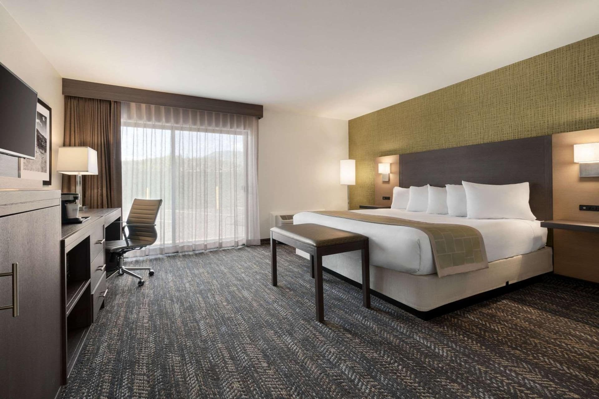 The Kendrick Hotel, an Ascend Collection Hotel interior in Flagstaff, AZ — gallery photo 2