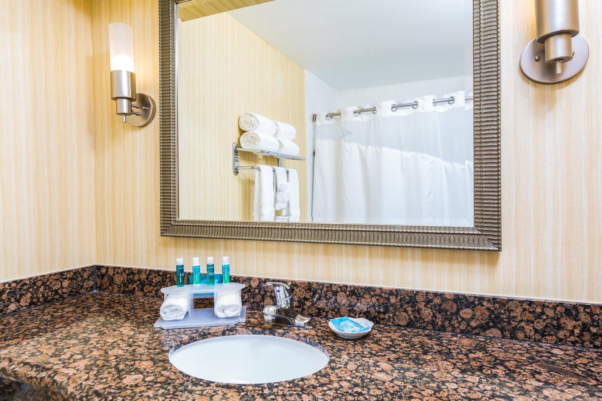 Holiday Inn Express San Diego - Sea World Area by IHG gallery photo in San Diego, CA — image 21