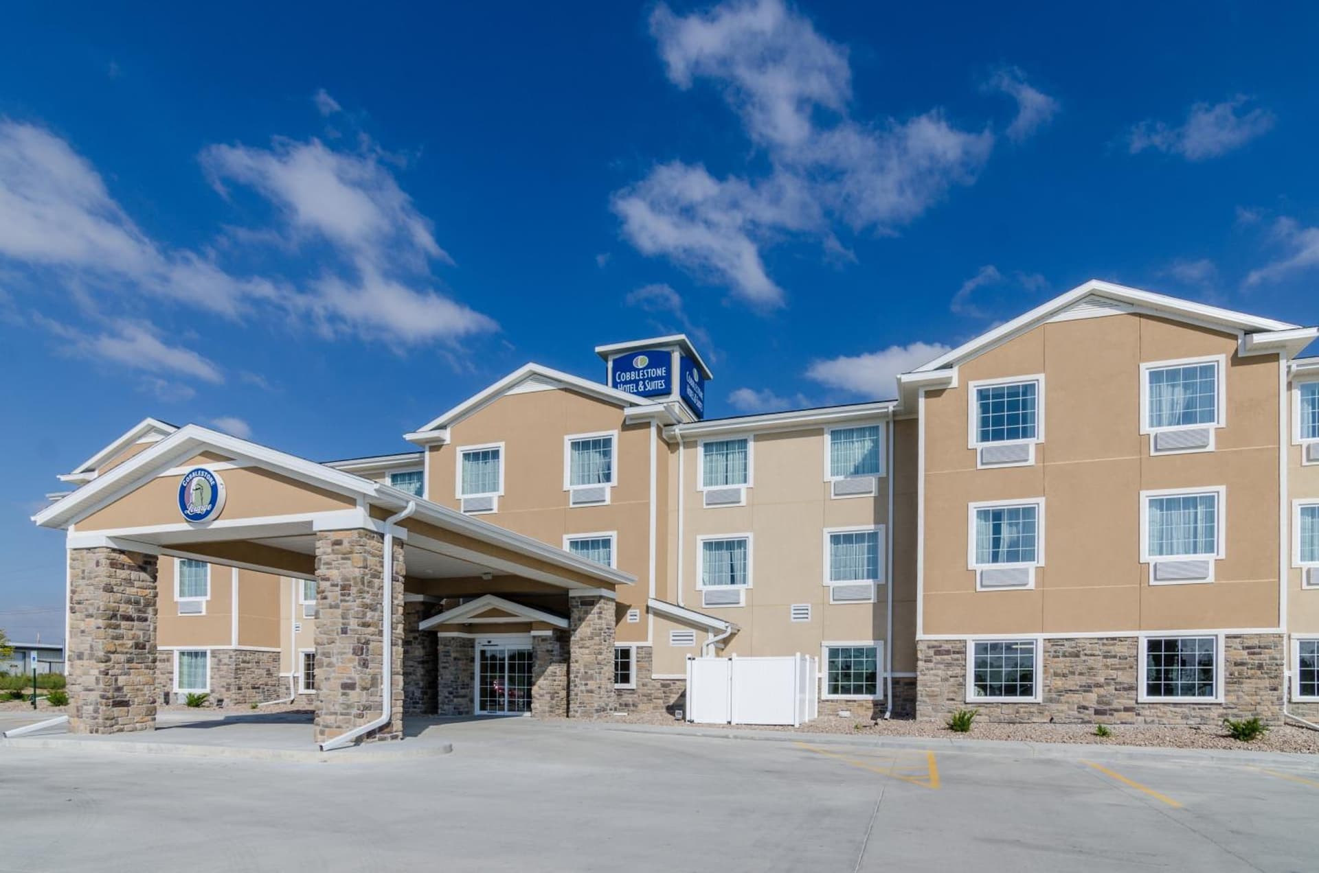 Cobblestone Hotel & Suites - Urbana featured exterior or lobby in Urbana, OH — similar hotel