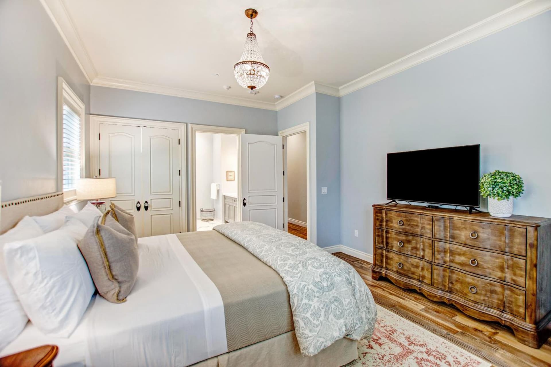 Sonoma Bungalows property views in Sonoma, CA — gallery photo 3