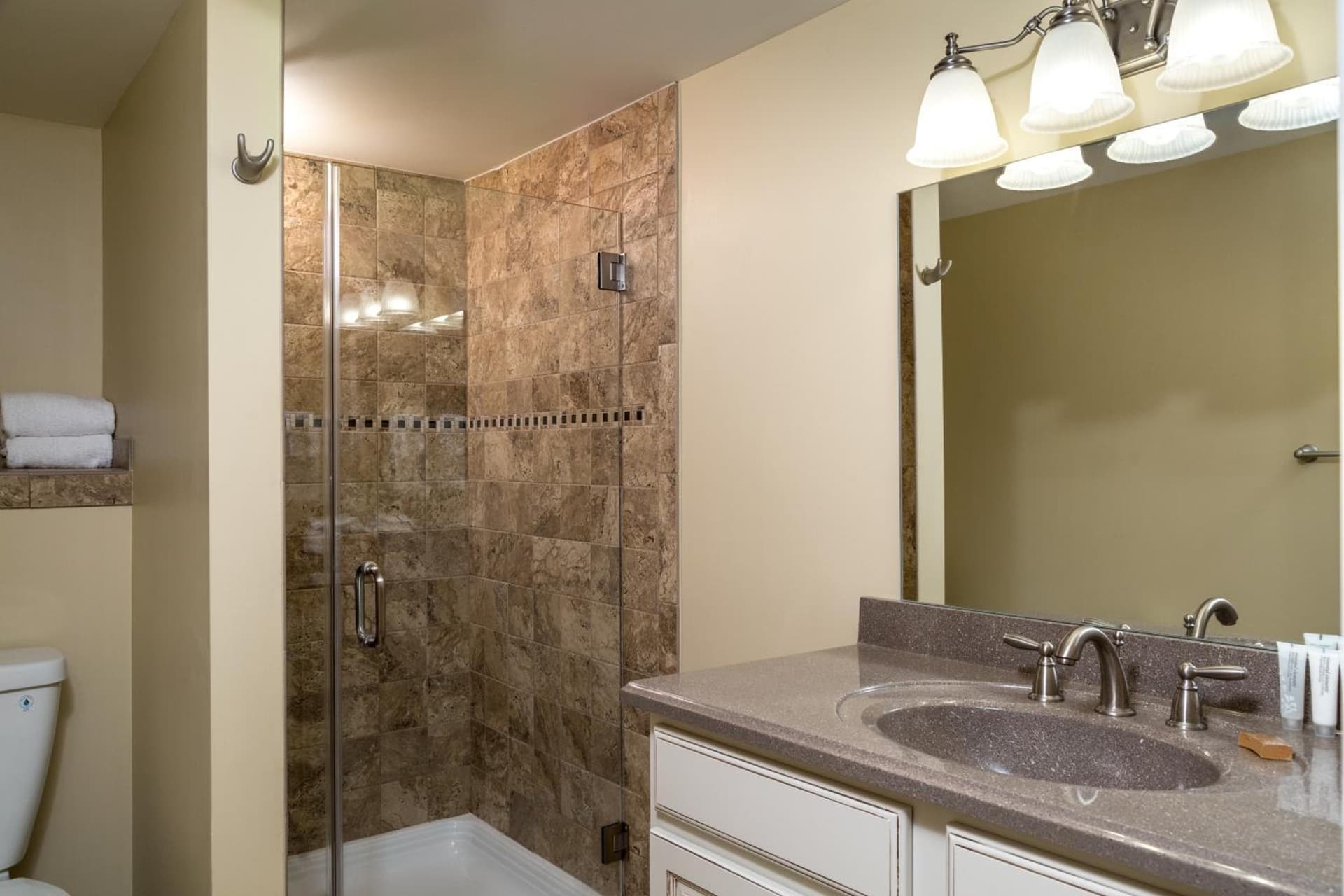 Silver Birches Resort gallery photo in Hawley, PA — image 44