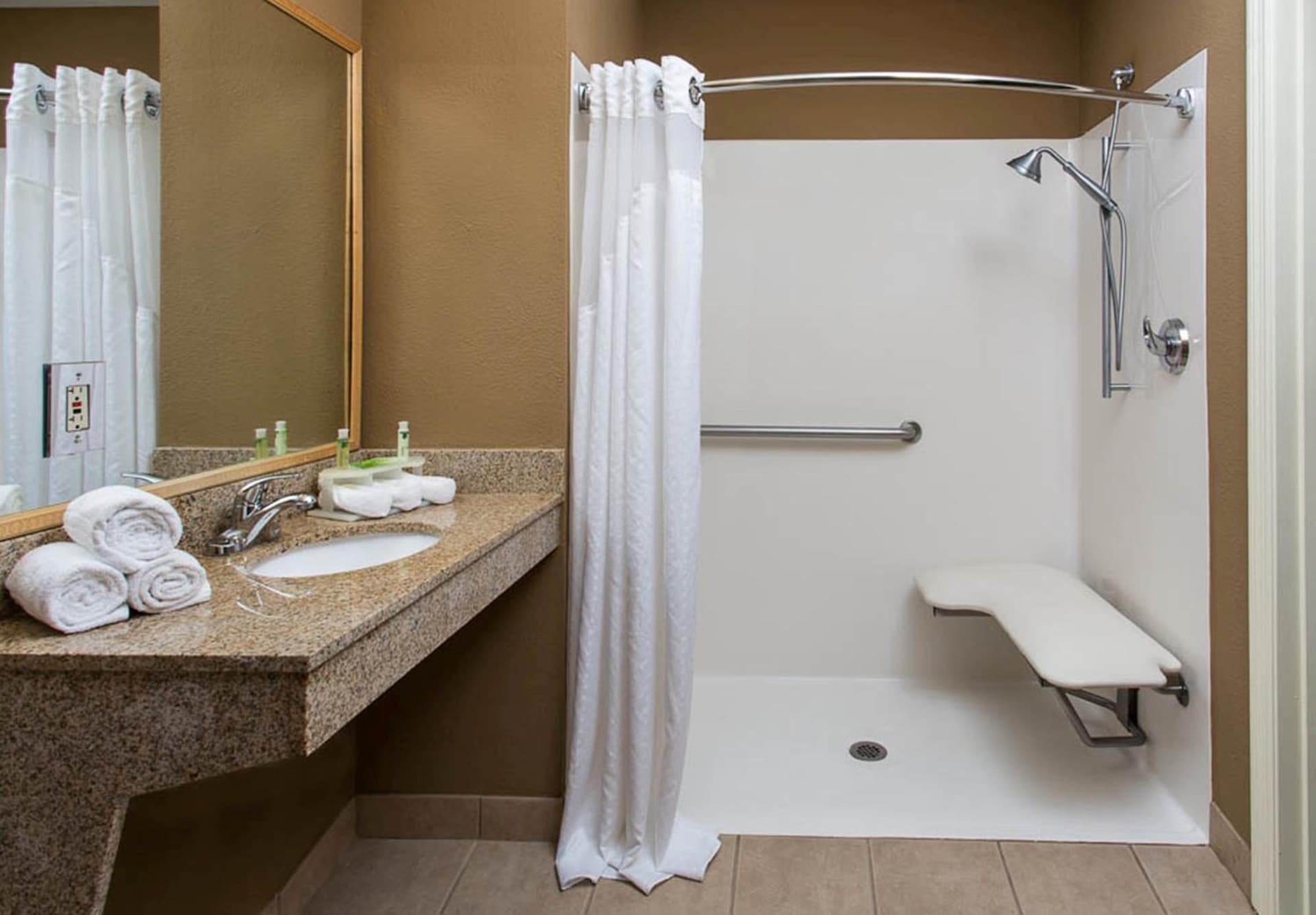 Holiday Inn Express - Clermont by IHG gallery photo in Clermont, FL — image 28